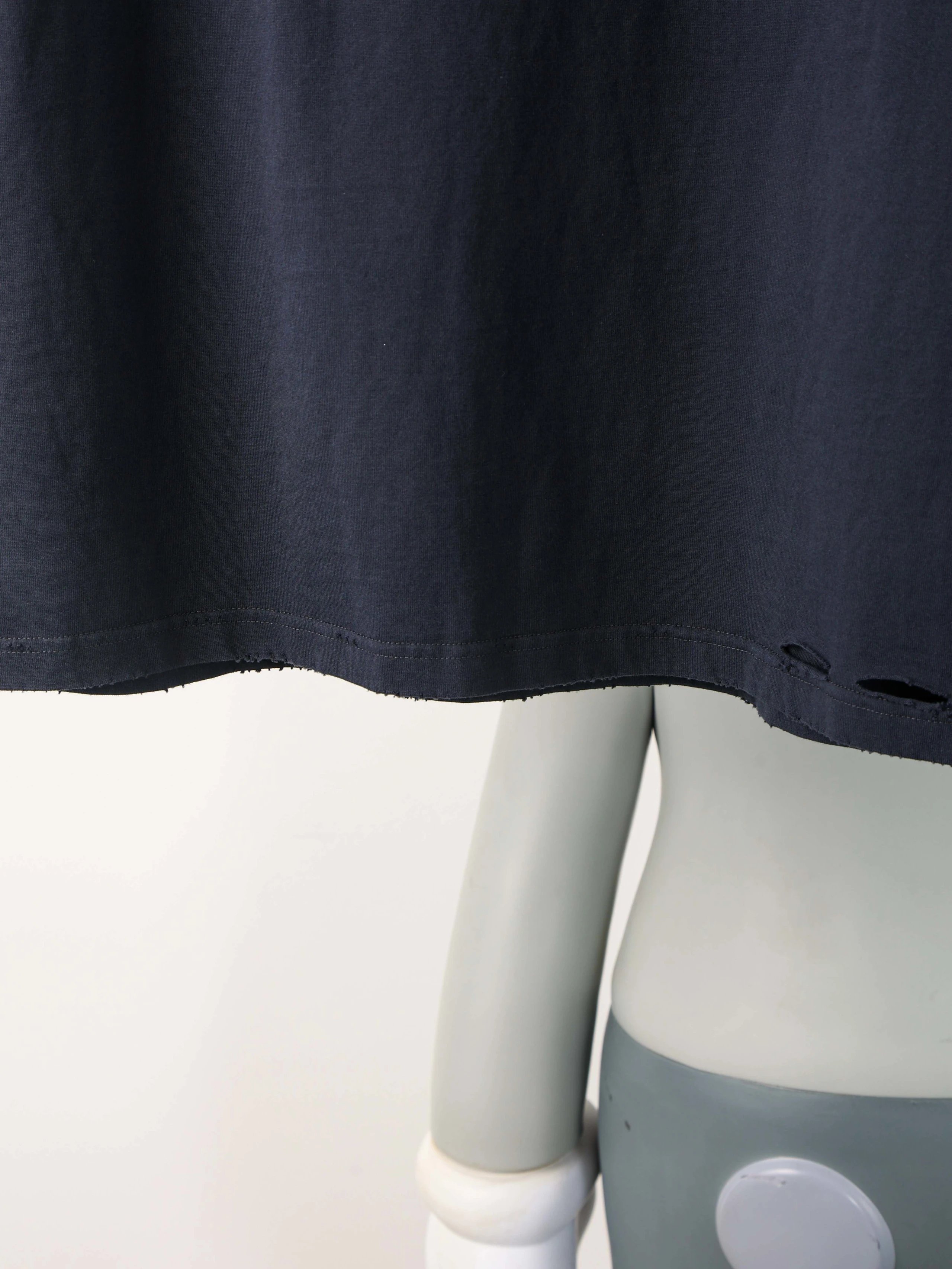 Item ID 8279 Balenc1aga - Paris-2025s - Sparkling Ink Graffiti Letter Printed Short