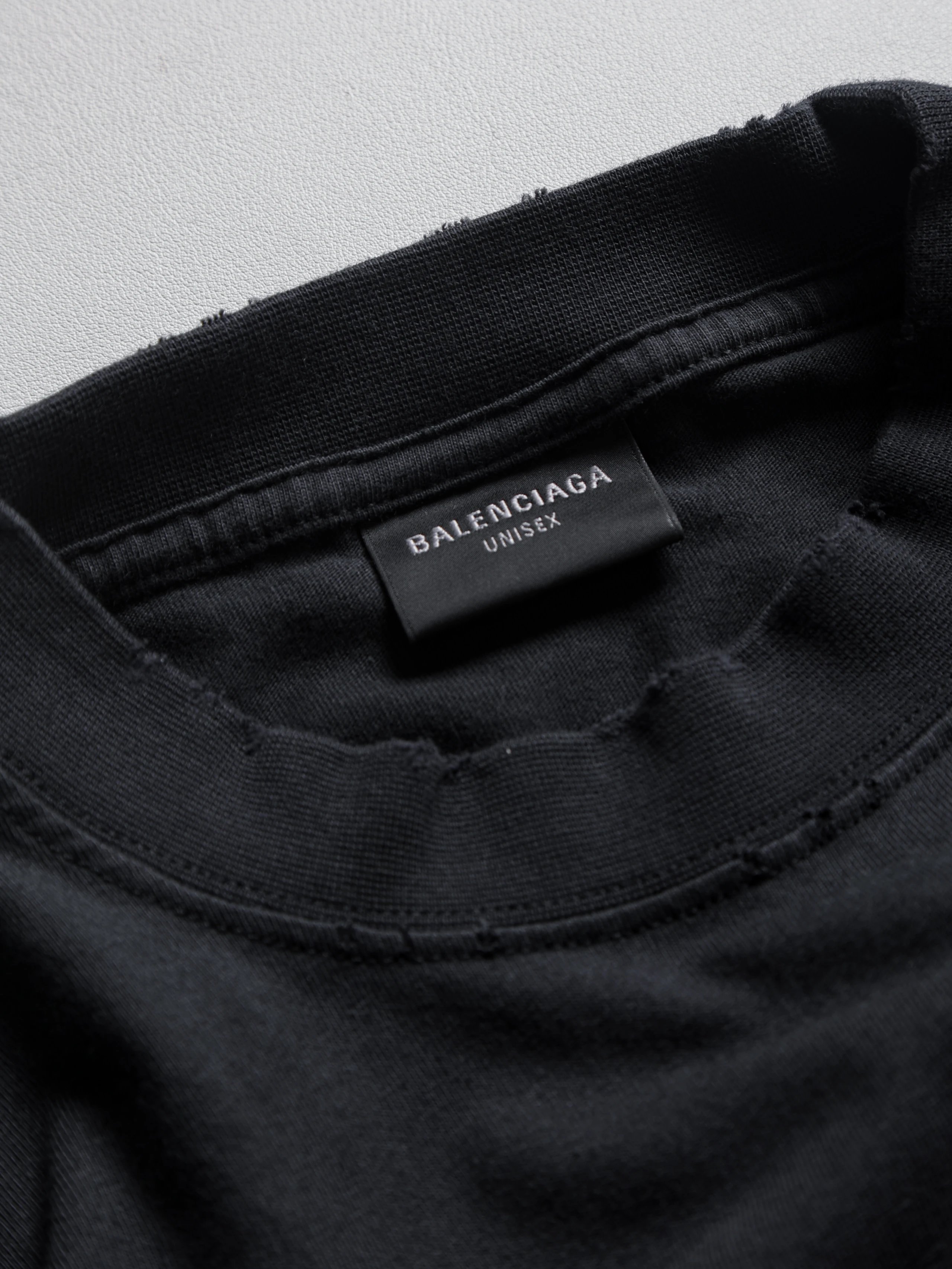 Item ID 8282 Balenc1aga- Paris -2025ss- Embossed Ink Mountain Oil Painting Letters