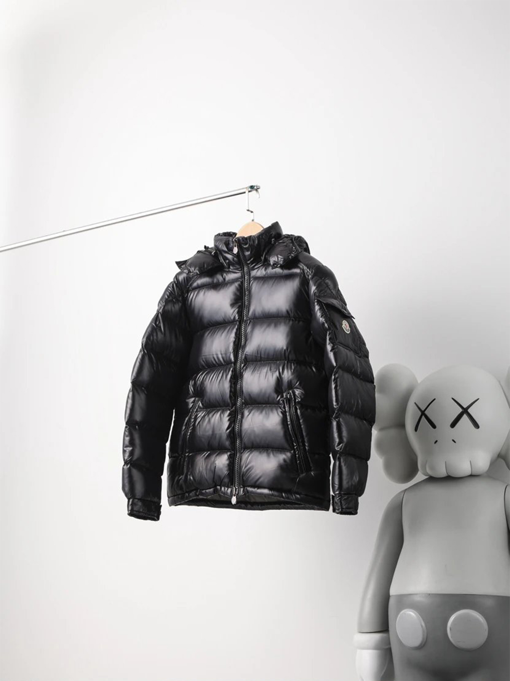 Item ID 8123 M0NCLER - Mound Mouth - Maya Maire Series -90 Velvet Making - Hooded B