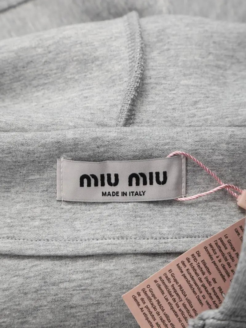 Item ID 8042 Miu Miu -2023ss-760g Heavy Weight Fabric - Double sided Stacked Zipper