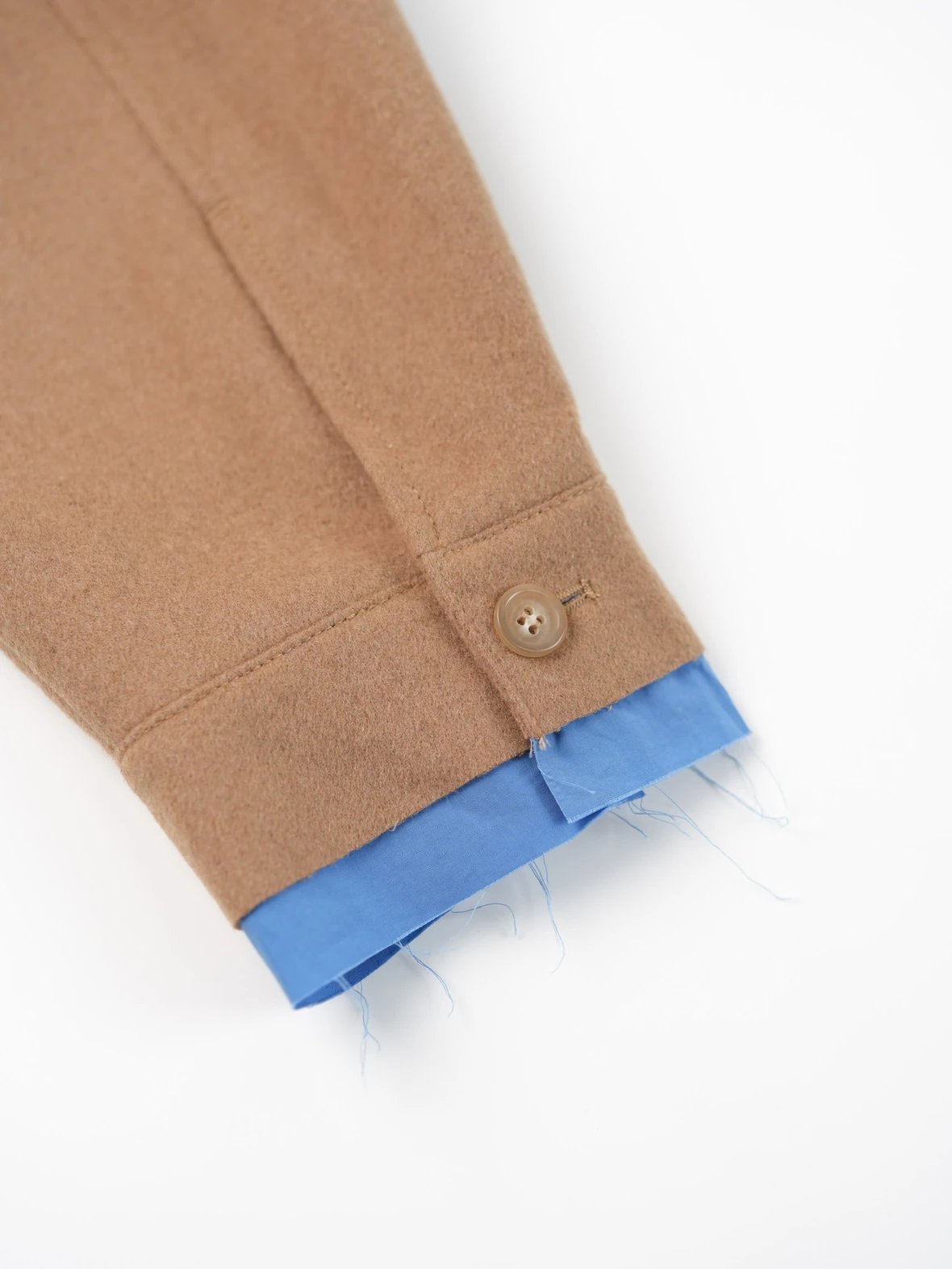 Item ID 8038 M1UM1U Miu Miu _silk lining_ _camel hair mixed yarn_ zipper opening an