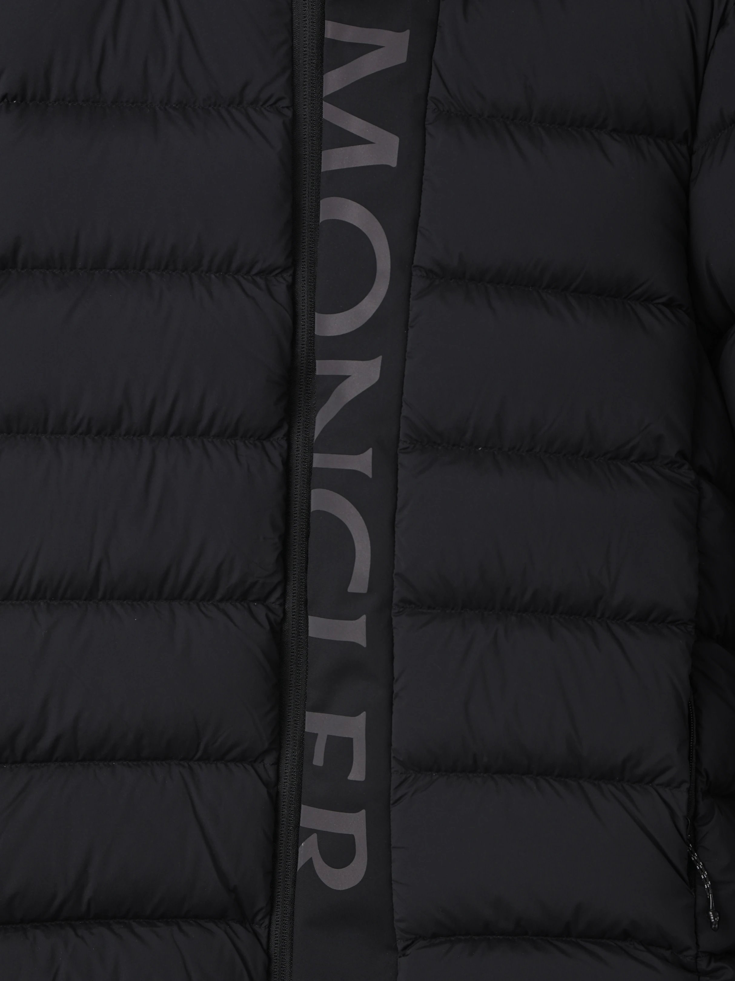 Item ID 8124 M0NCLER- Mengkou -2023ss- Lightweight black warrior down jacket - Remo