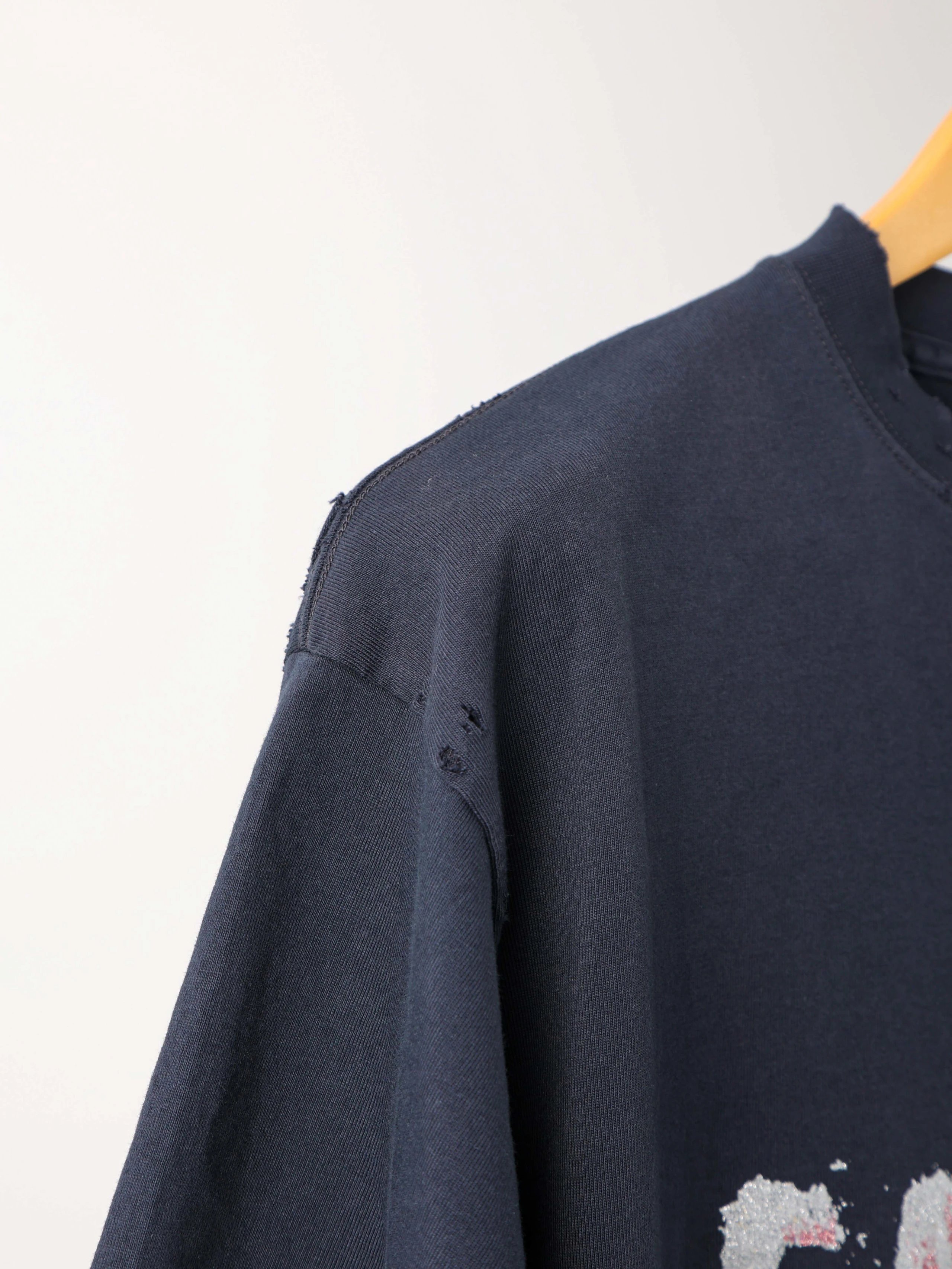 Item ID 8279 Balenc1aga - Paris-2025s - Sparkling Ink Graffiti Letter Printed Short