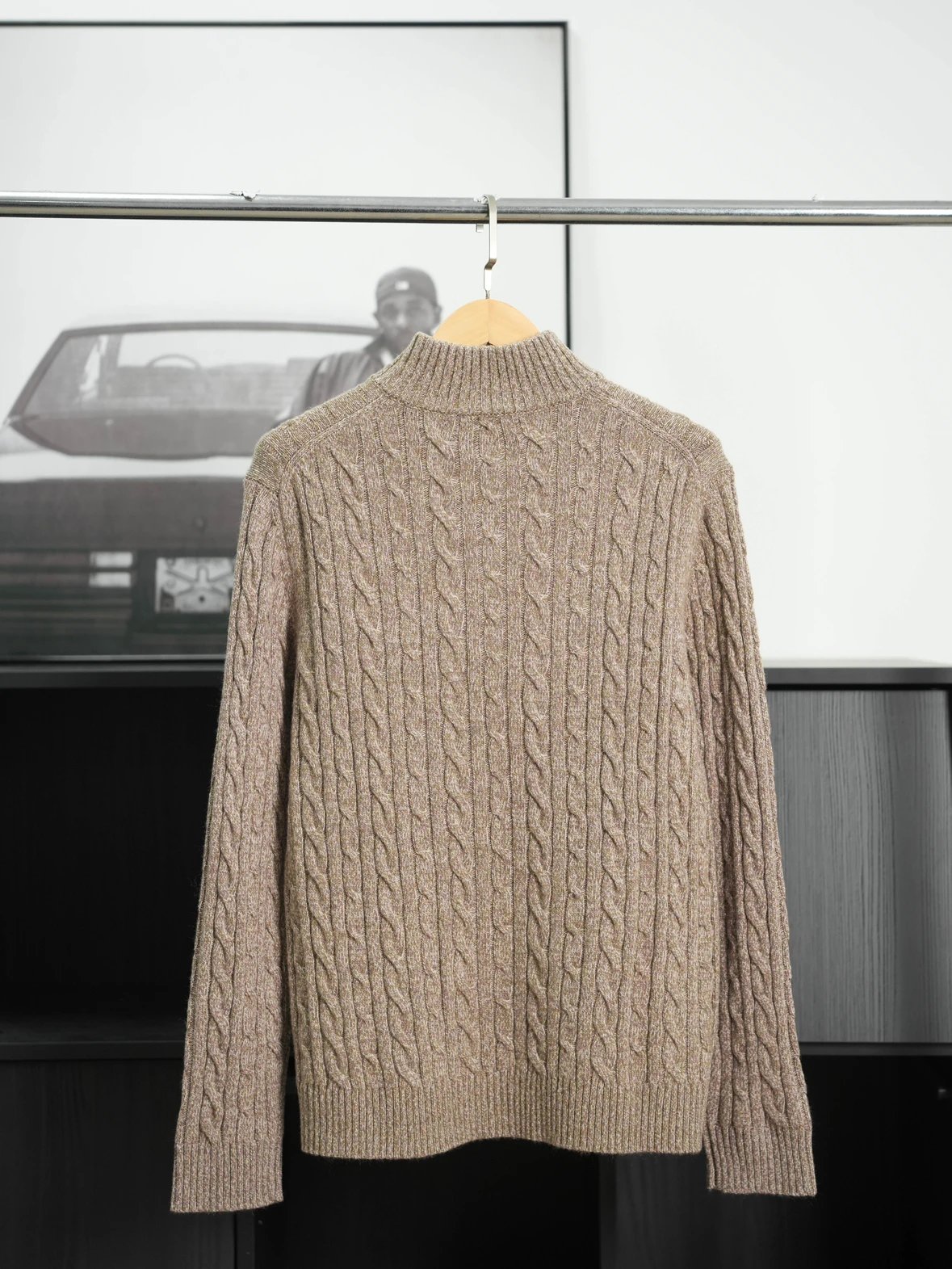 Item ID 8262 LP-FW24- _Wool and Cashmere Blended_ Pattern Design Twisted Flower Hal
