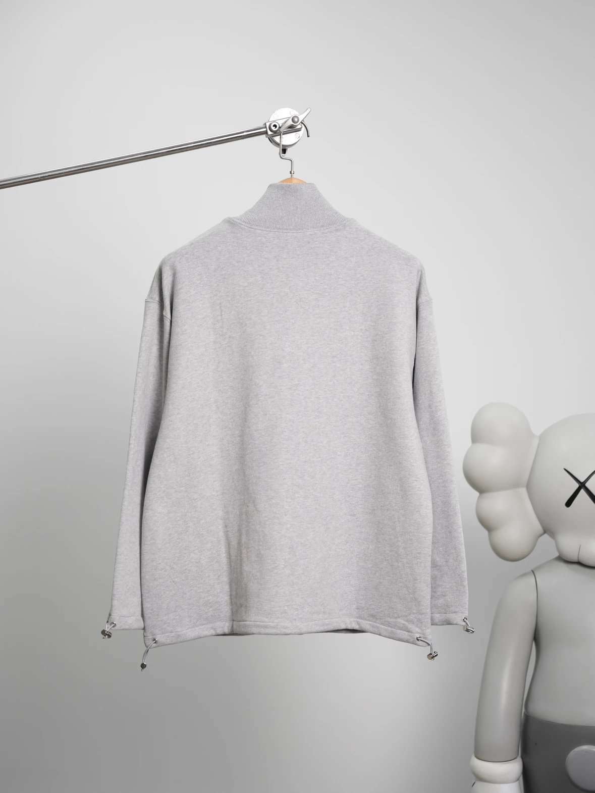 Item ID 8039 M1UM1U Miu Miu “ Full hardware customization ” Solid color stand colla