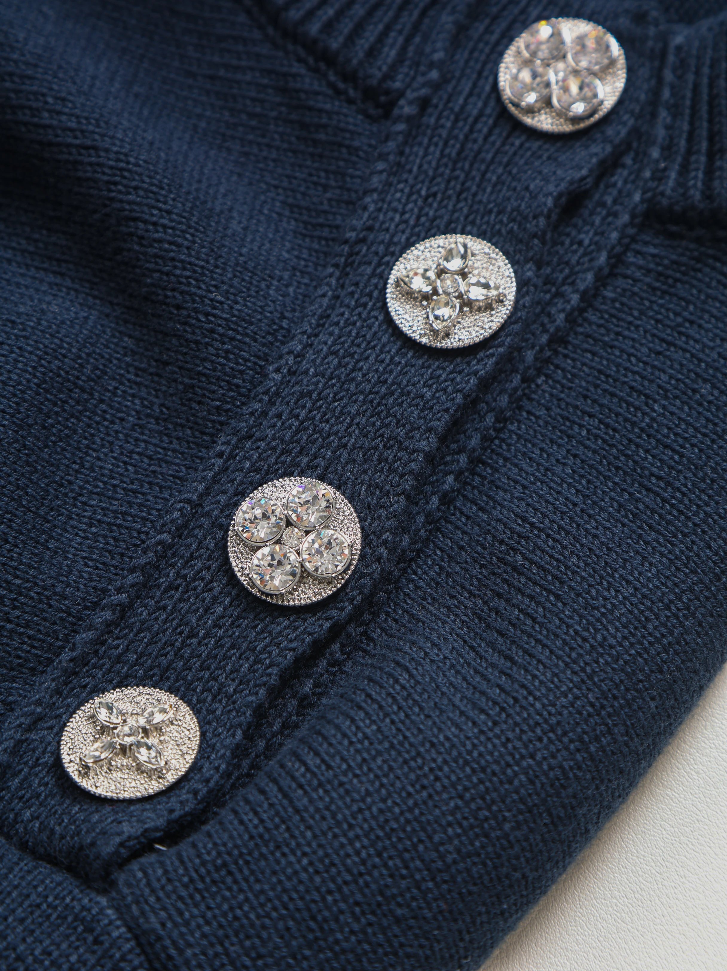Item ID 8246 Advanced customization - Same style as Wang Jiaer - Navy conch embroid