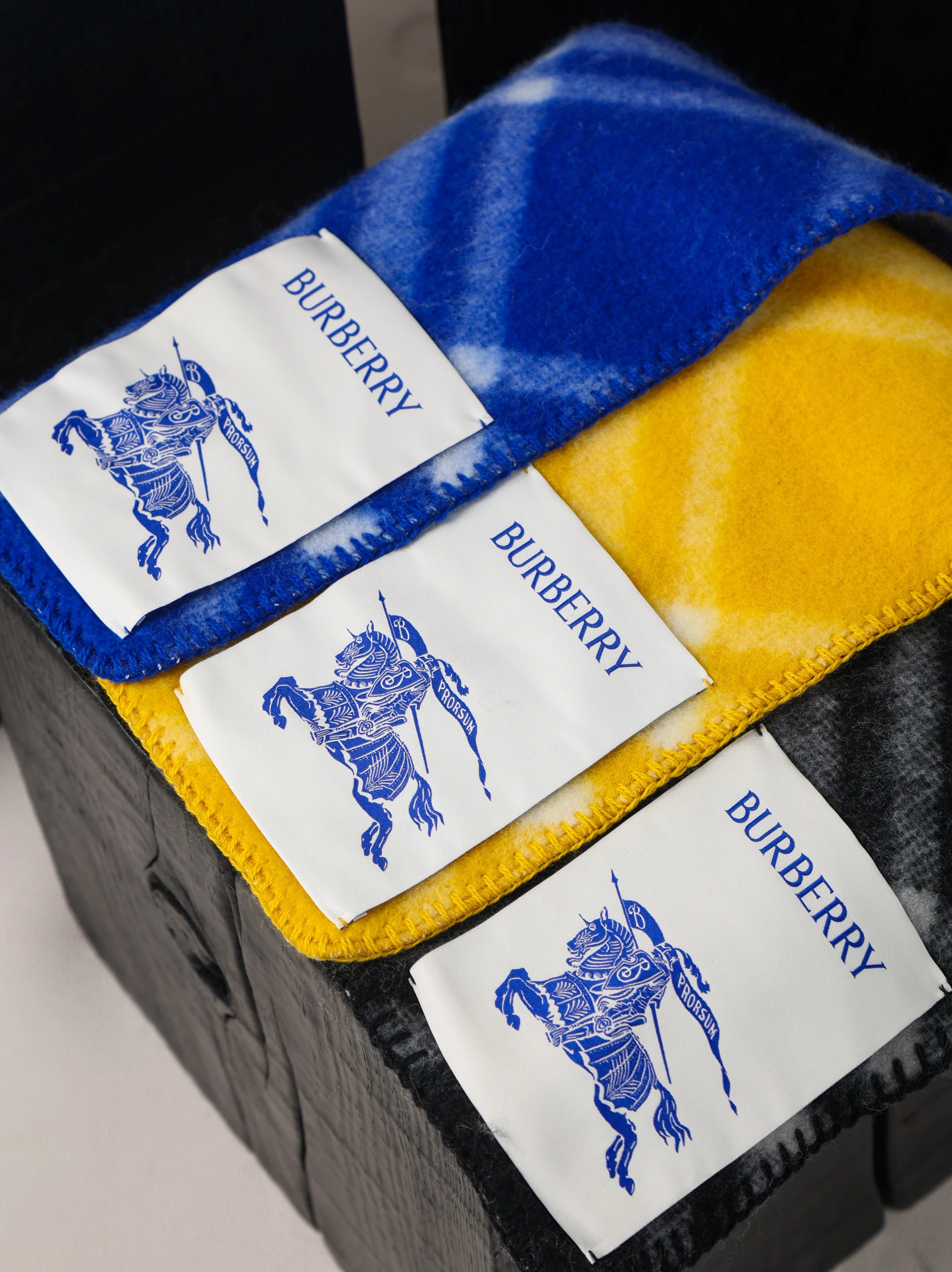 Item ID 8526 Burberr＊-BBR-2024FW New style - twill wool scarf -100% Australian wool