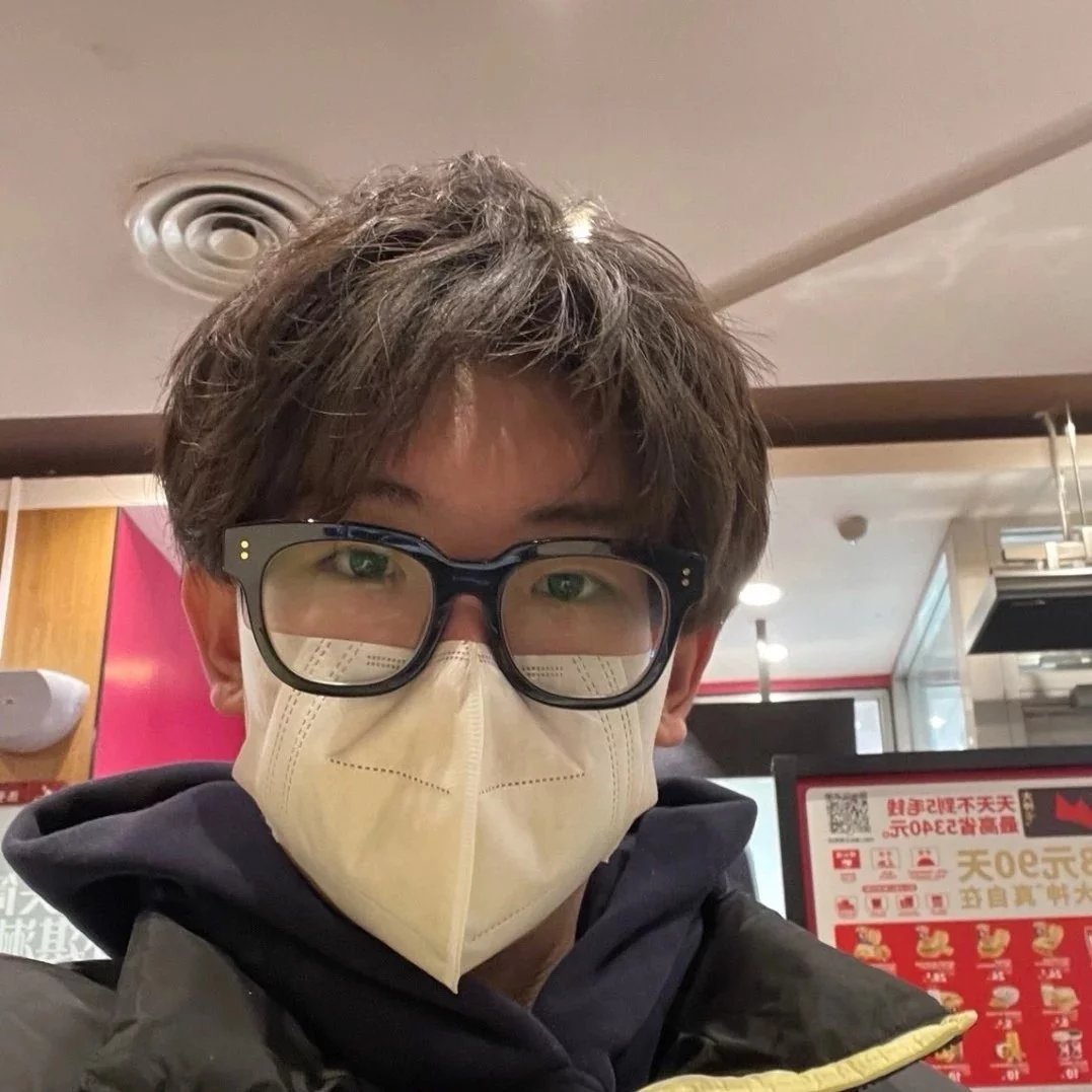 Item ID 8414 Two options - _Gentleman Monster_ - UNA.C-UNA.CN sheet Zeiss flat lens