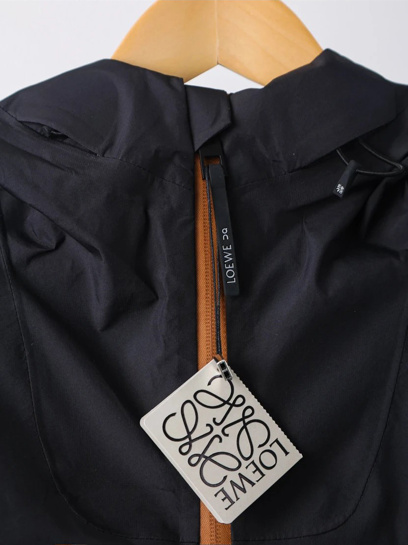 Item ID 8163 L0EWE-x-On-Royiwei-x-ongpao co branded -2024SS hard shell jacket - pol