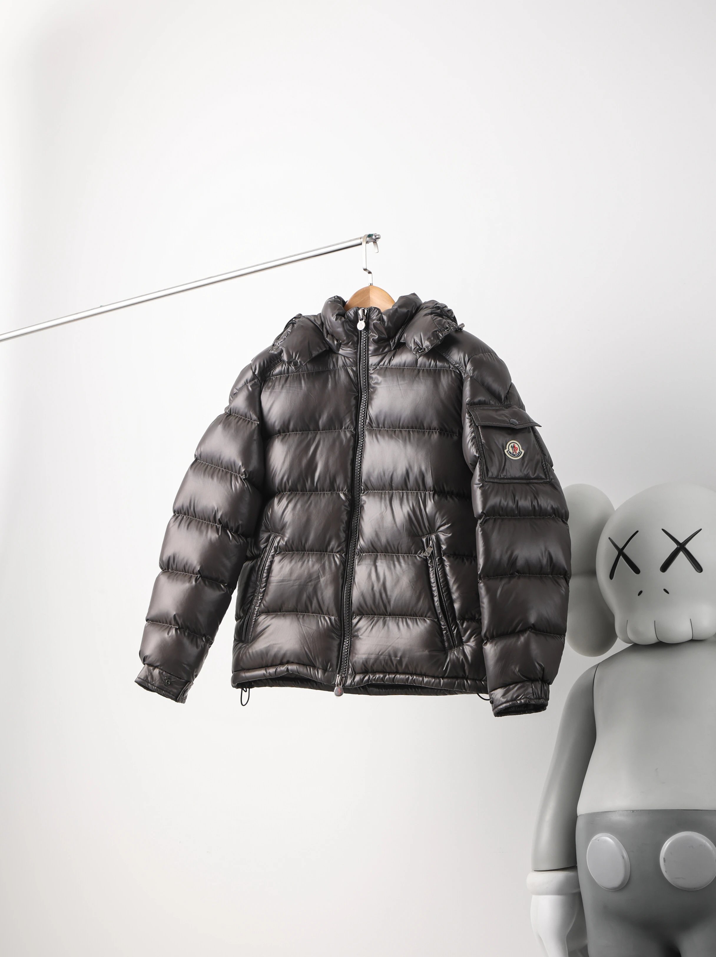 Item ID 8123 M0NCLER - Mound Mouth - Maya Maire Series -90 Velvet Making - Hooded B