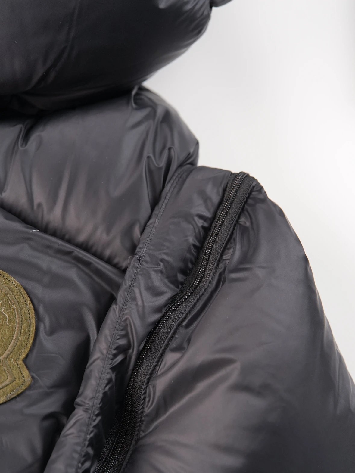 Item ID 8095 -Cyclone series - 2-in-1 detachable design goose down jacket “90 white