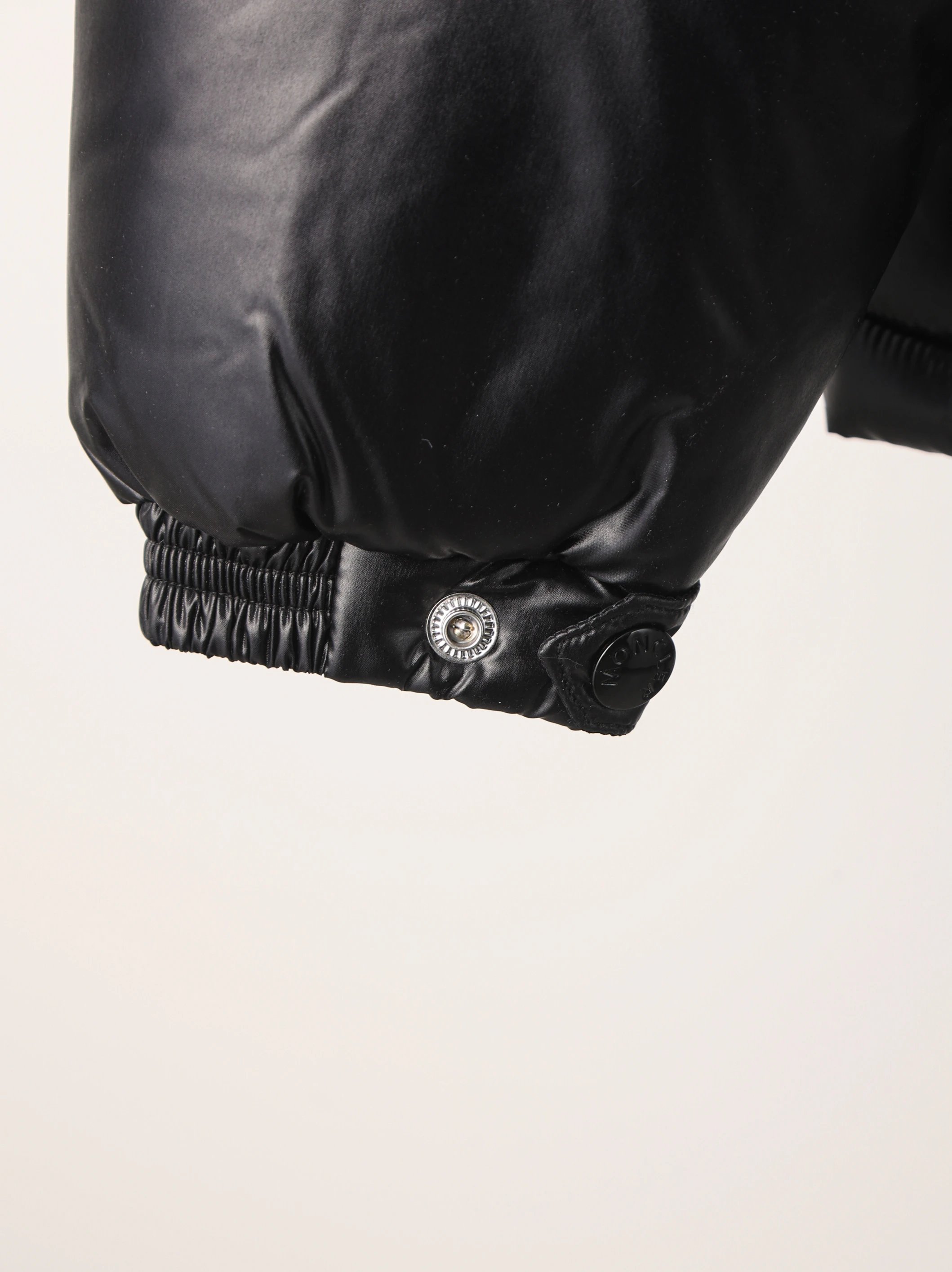 1519 Item ID 8122 M0 package - Mouth-05 Three color Ribbon Style - Down Jacket - Double