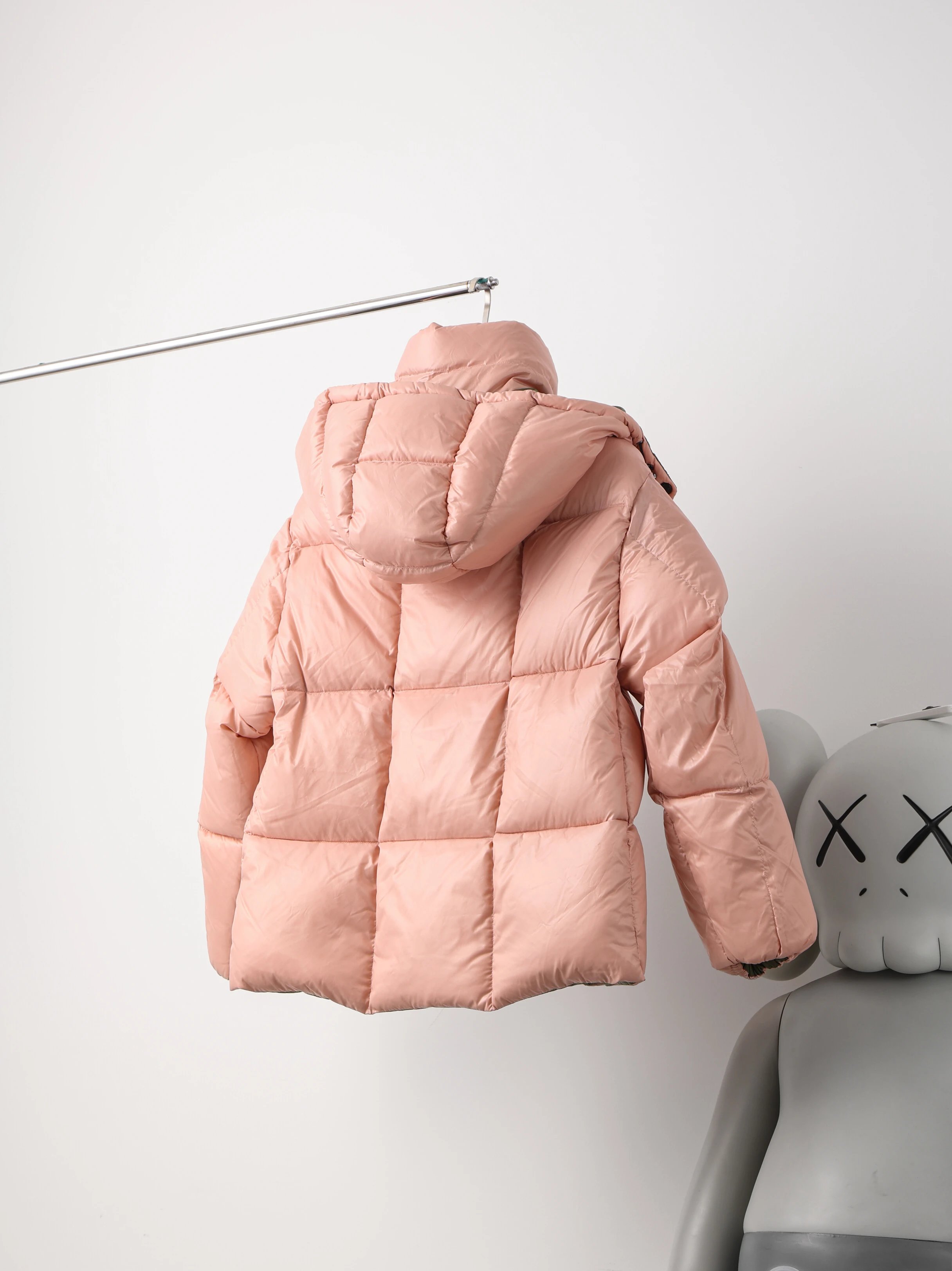 Item ID 8125 M0ncler- Mouth covering - Classic -Parana- black gold - powdered gold