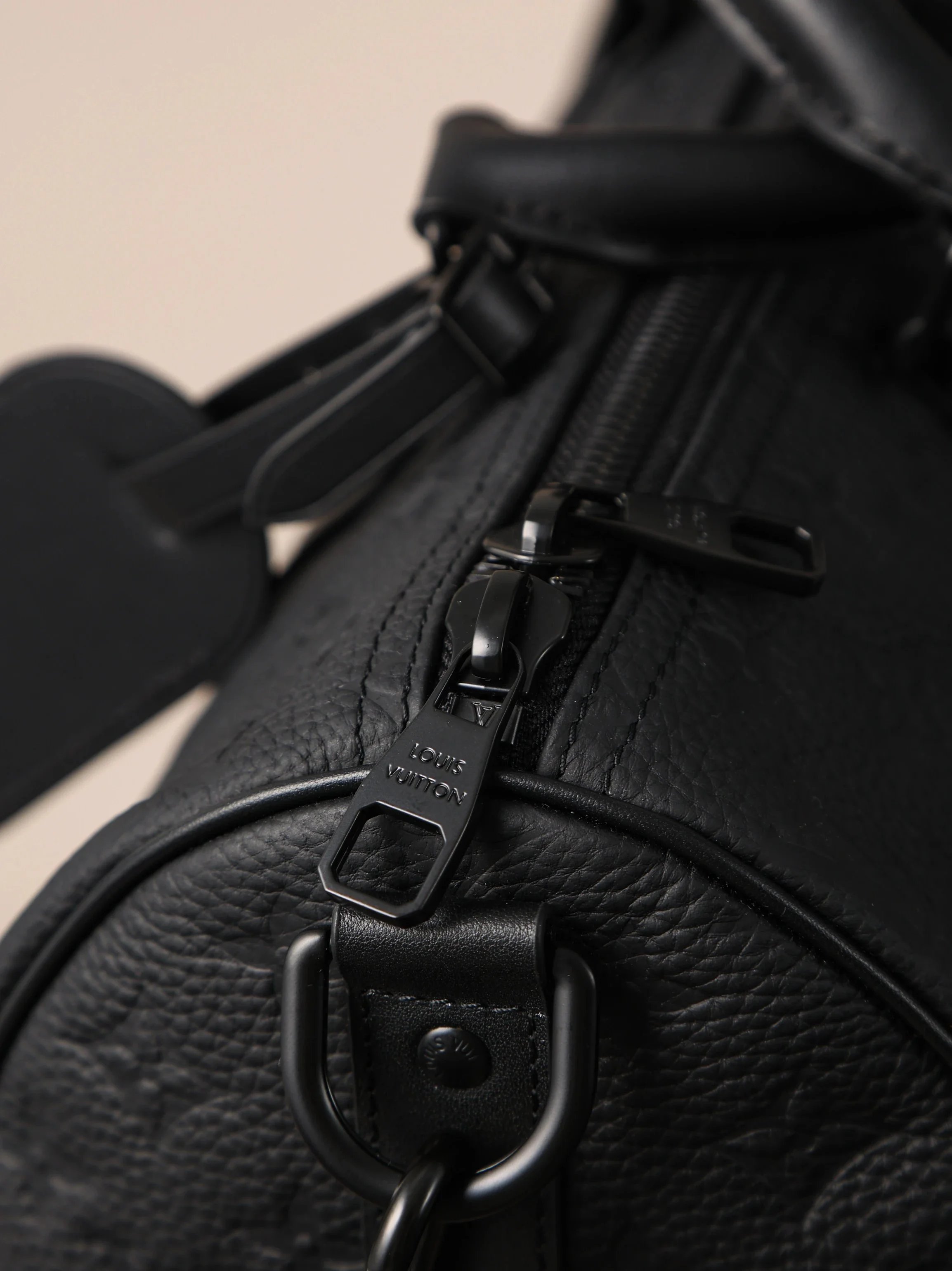 Item ID 8427 Advanced Customization - Kepall-35- Large Camera Bag - Head Leather -