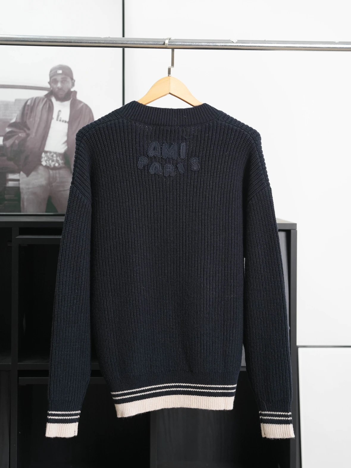 Item ID 8069 AMI love “ Custom weaving and dyeing yarn ” text logo woven stripes V