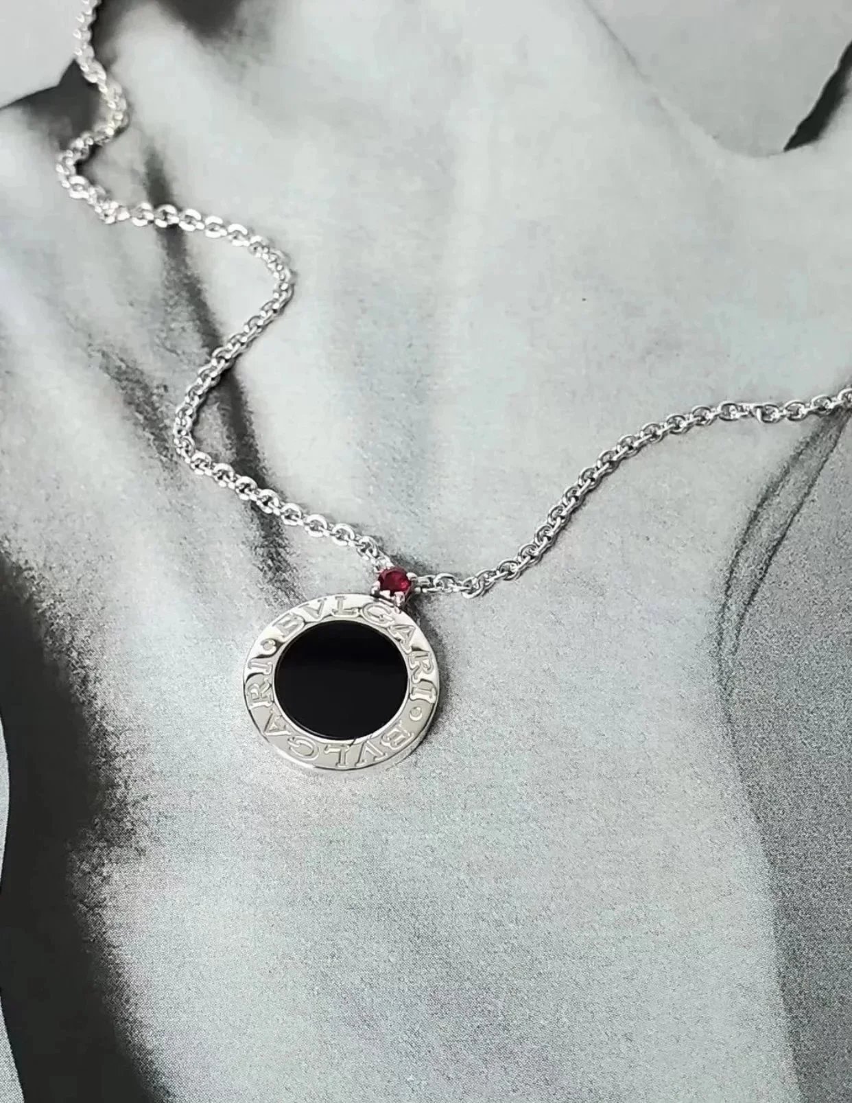 Item ID 8387 “ sterling silver chain 、 High-end ceramics 、 Red agate material ”BGR-
