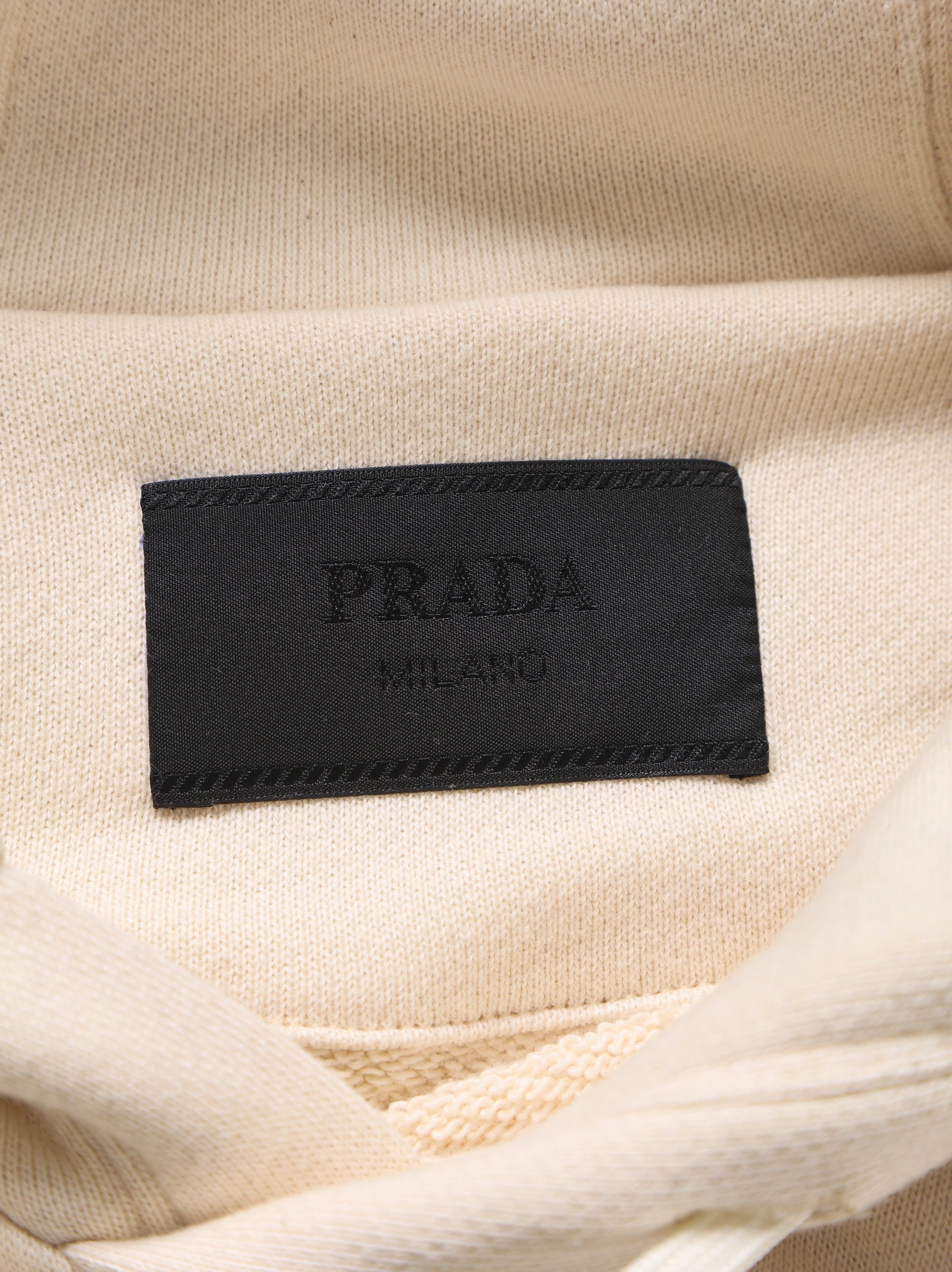 Item ID 8152 Pr@da- Prada -2024ss- Classic Triangle Card Series - golden triangle -