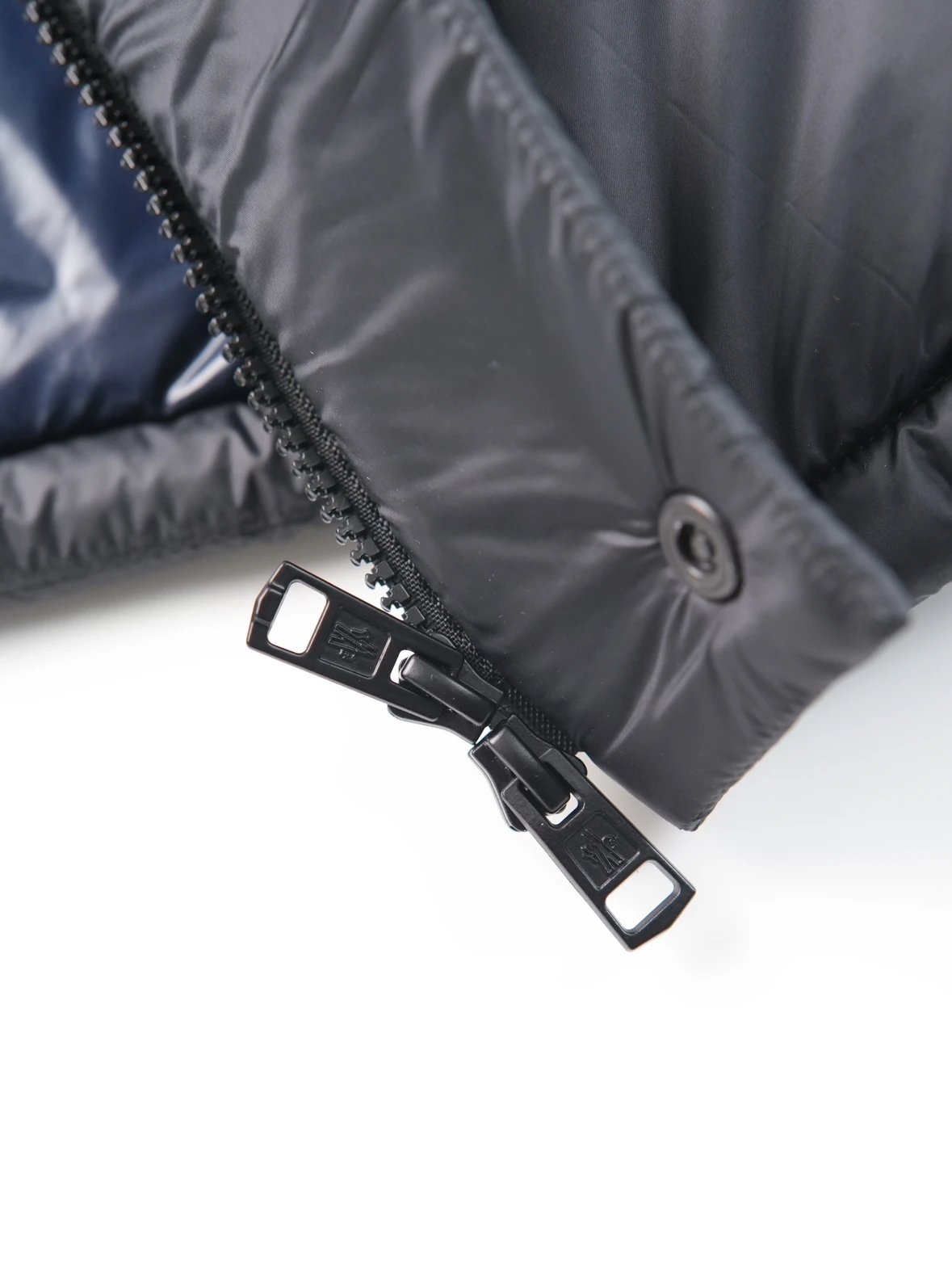 Item ID 8095 -Cyclone series - 2-in-1 detachable design goose down jacket “90 white