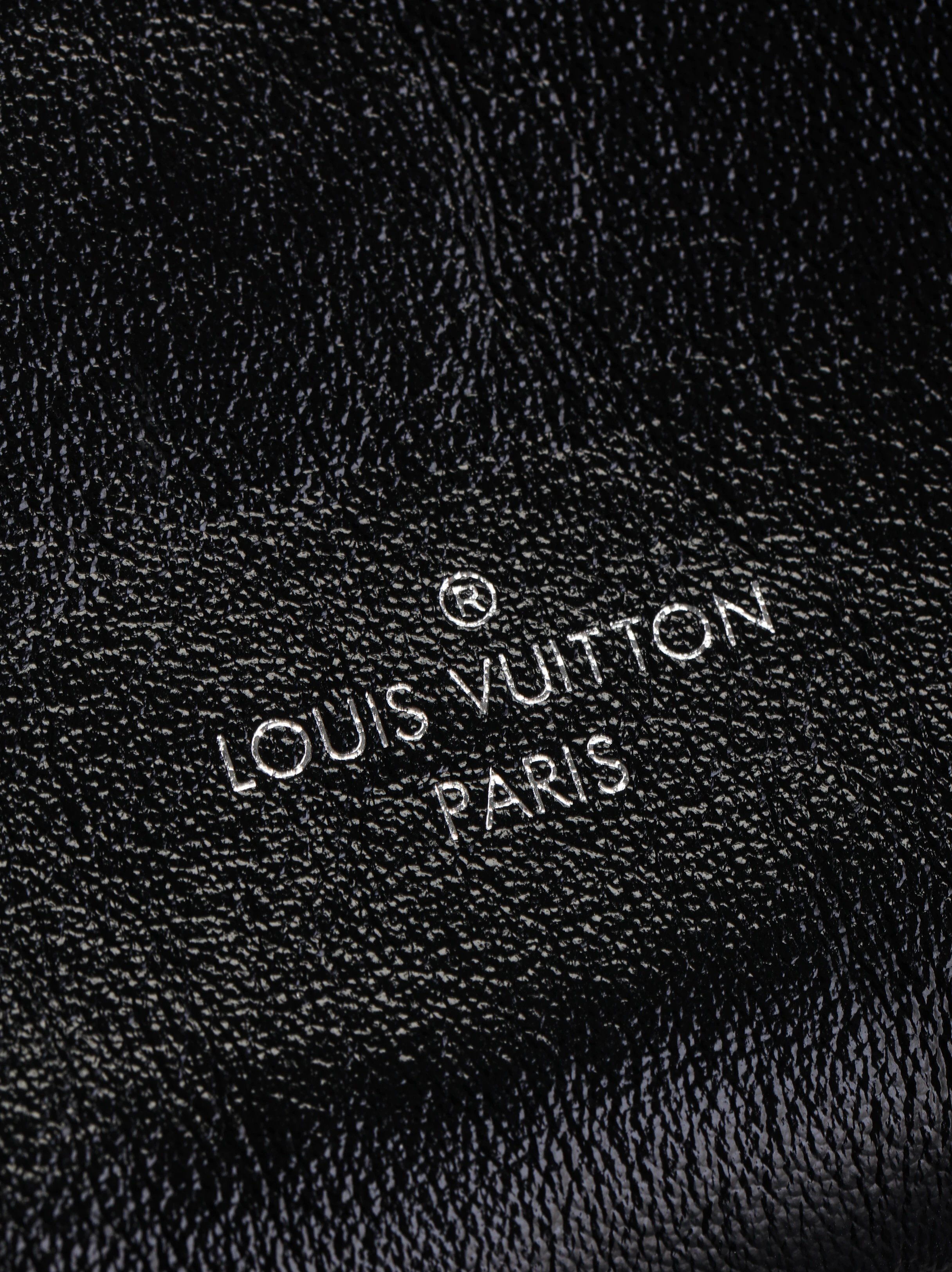 Item ID 8432 Advanced customization -100% calfskin -Slim-Trunk- soft box chain bag