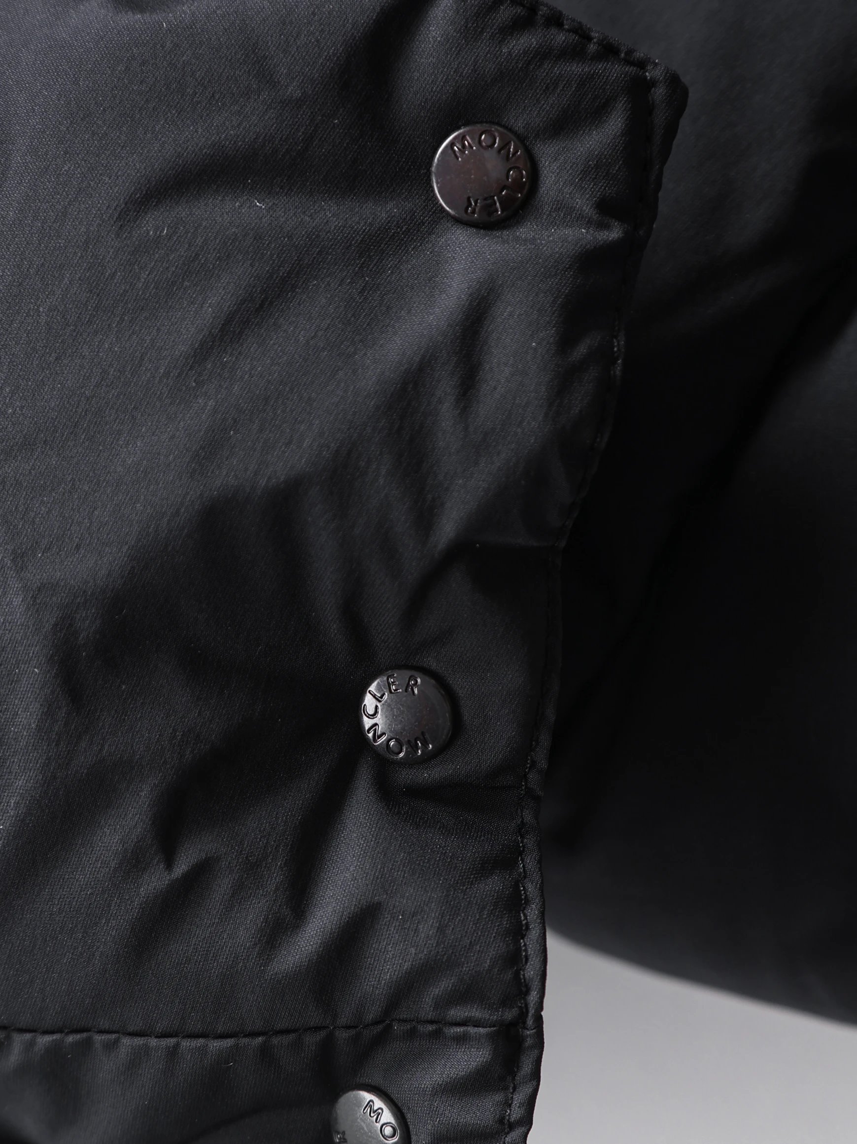 Item ID 8124 M0NCLER- Mengkou -2023ss- Lightweight black warrior down jacket - Remo