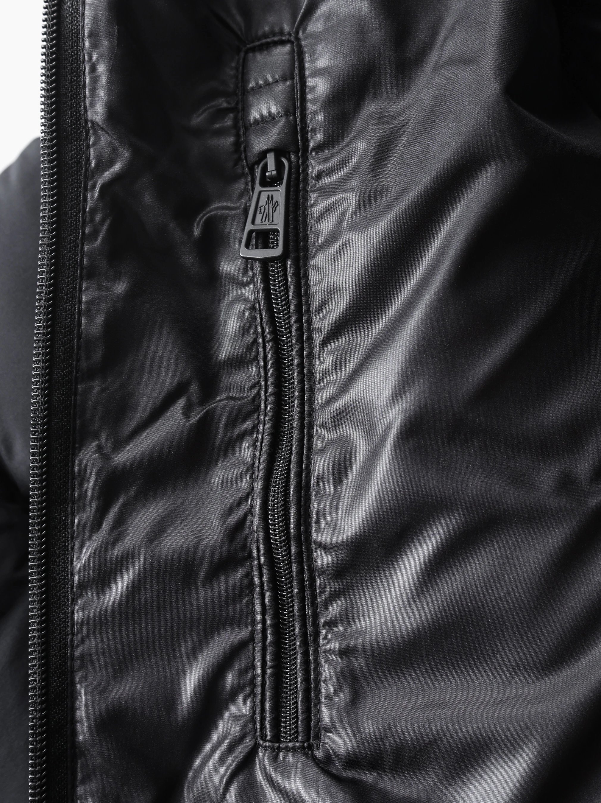 Item ID 8124 M0NCLER- Mengkou -2023ss- Lightweight black warrior down jacket - Remo