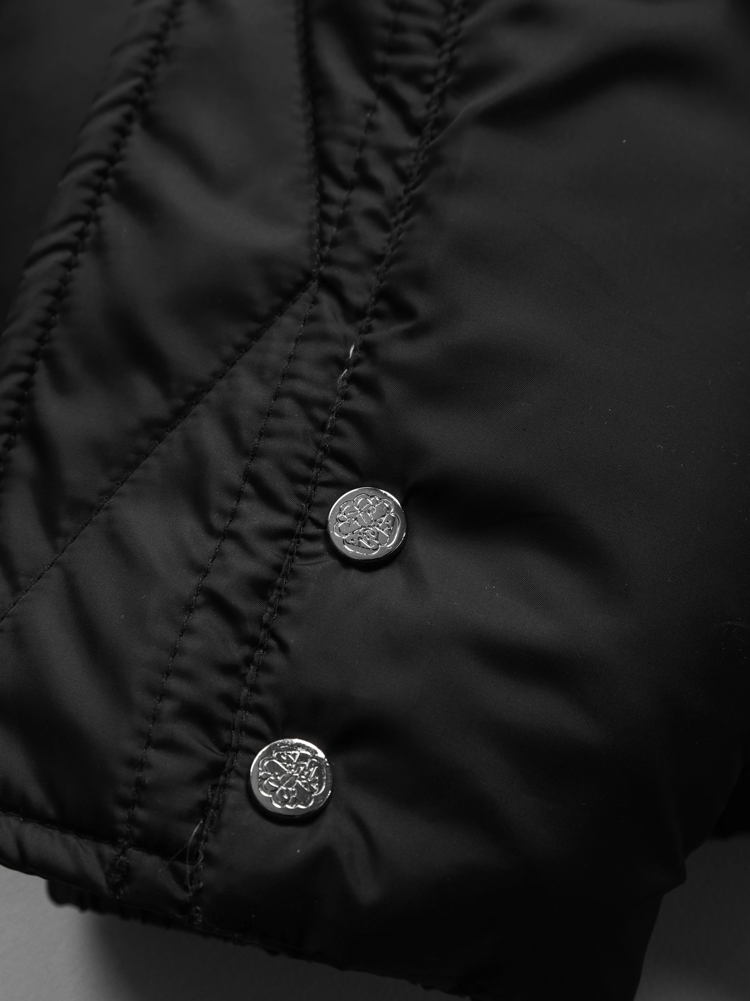 Item ID 8130 McQueen-2023FW - Stand up Down Jacket - Back Collar with Inked Letter