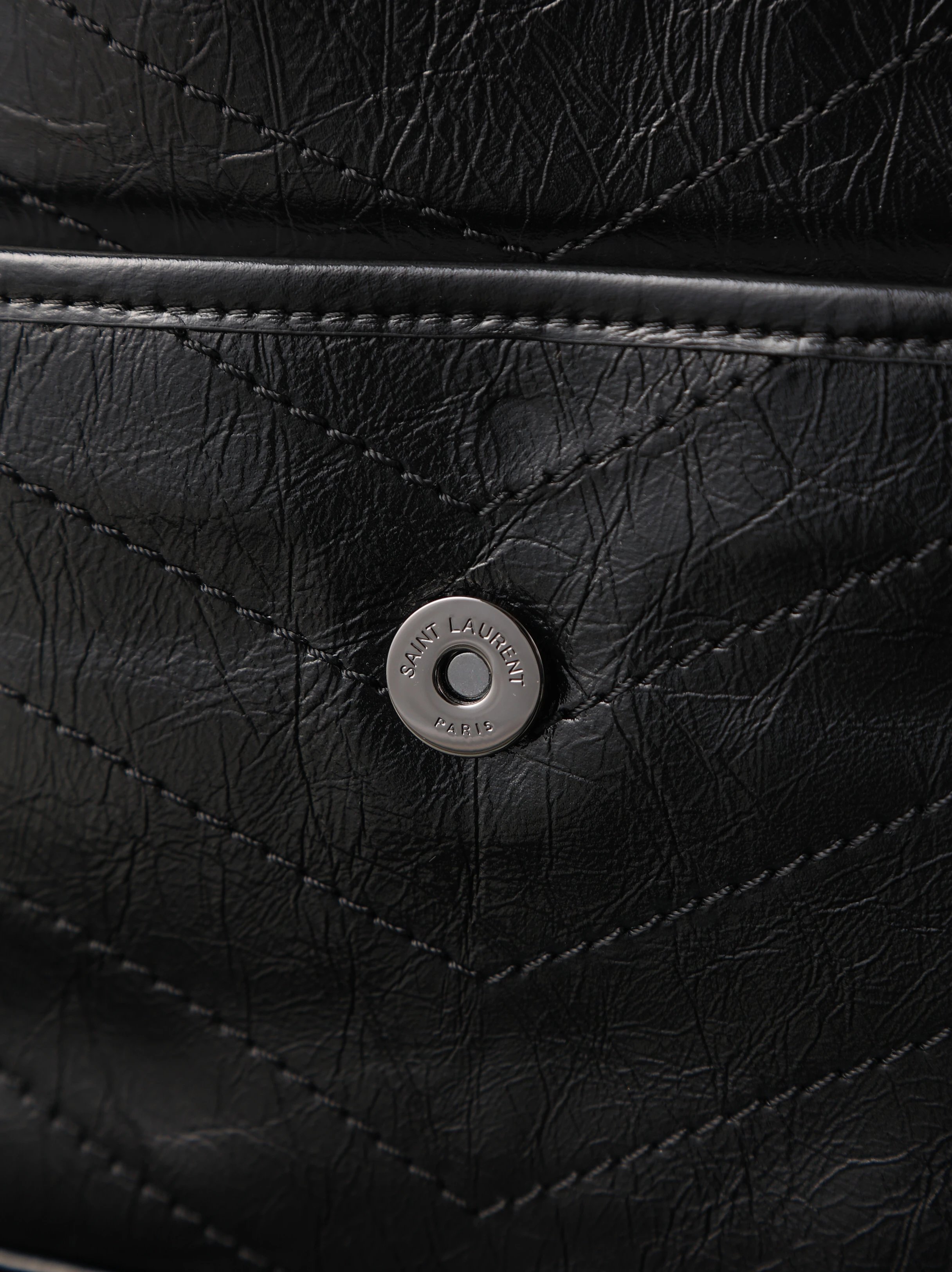 Item ID 8515 Yevs-SL-YS1- Classic -NIKI- flip chain bag - Silver chain black label