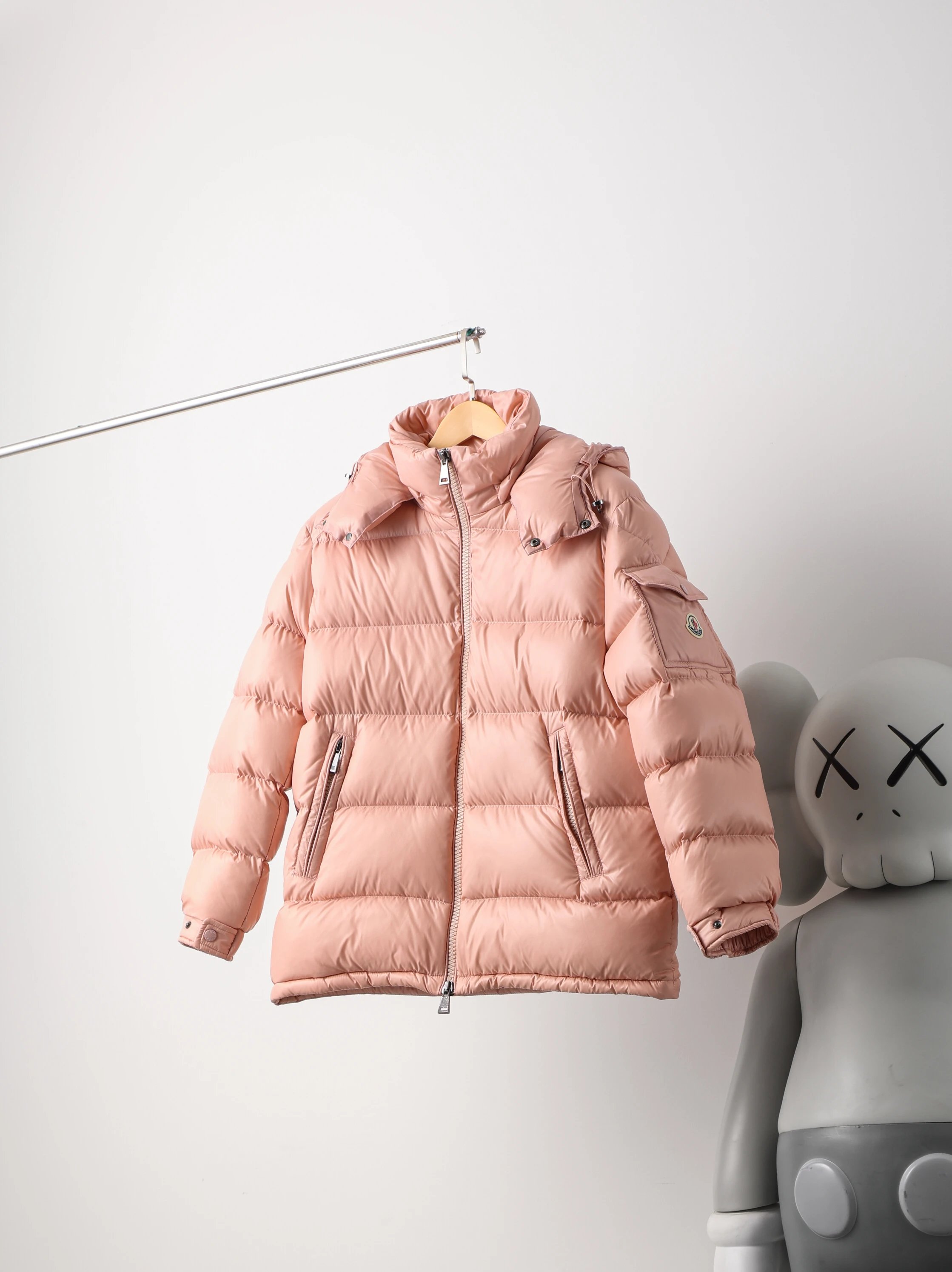 Item ID 8123 M0NCLER - Mound Mouth - Maya Maire Series -90 Velvet Making - Hooded B