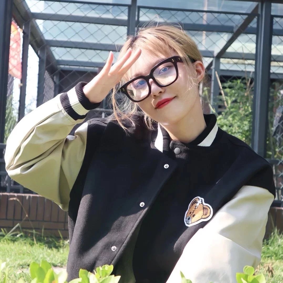 Item ID 8414 Two options - _Gentleman Monster_ - UNA.C-UNA.CN sheet Zeiss flat lens