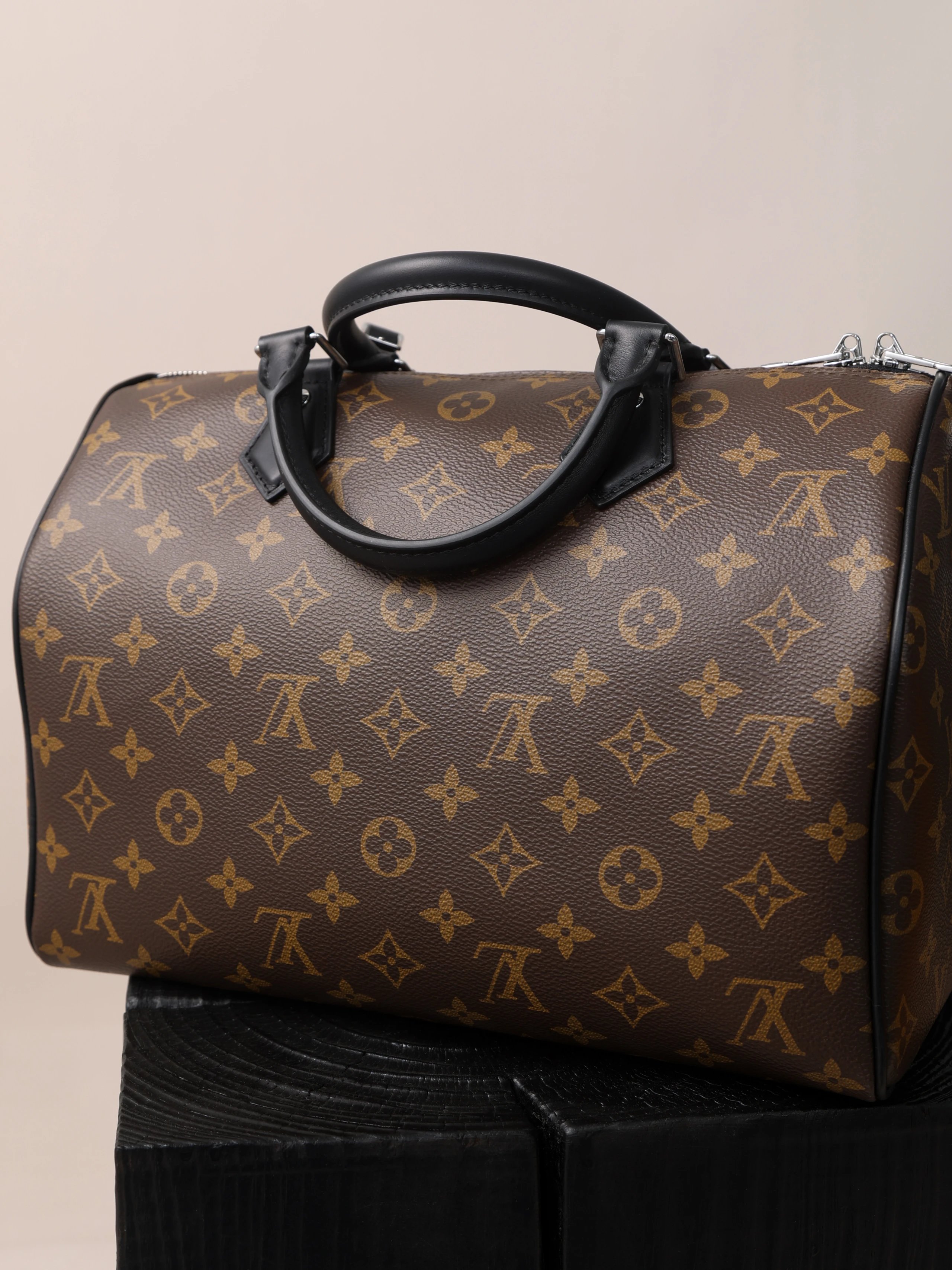 Item ID 8433 Advanced Customization -2022FW-Seedy-30- Classic Brown Bowling Bag - D