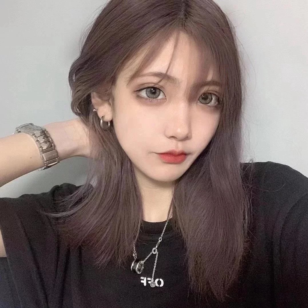 Item ID 8372 Baoge -BGR- Takaraya - Charity Little Red Man Black Ceramic Pendant S9