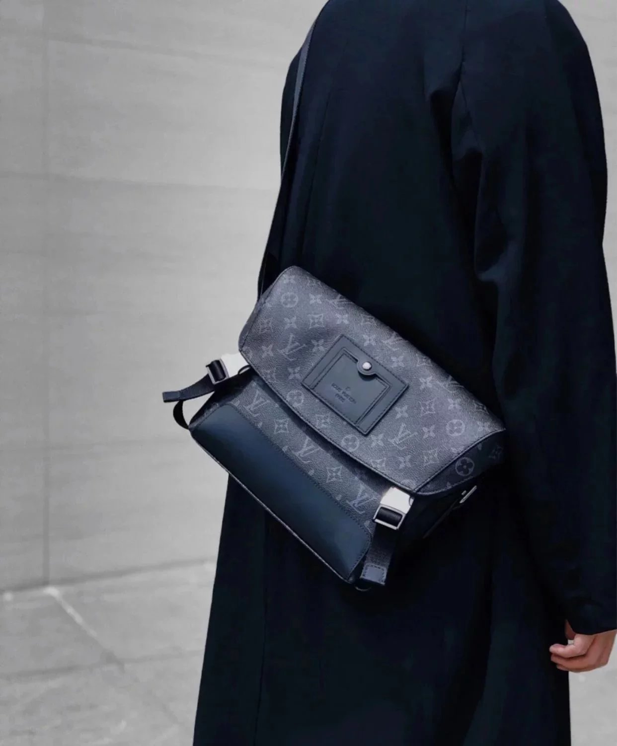 Item ID 8519 “ Customized four sets of brand new hardware 、 Extra large capacity ”