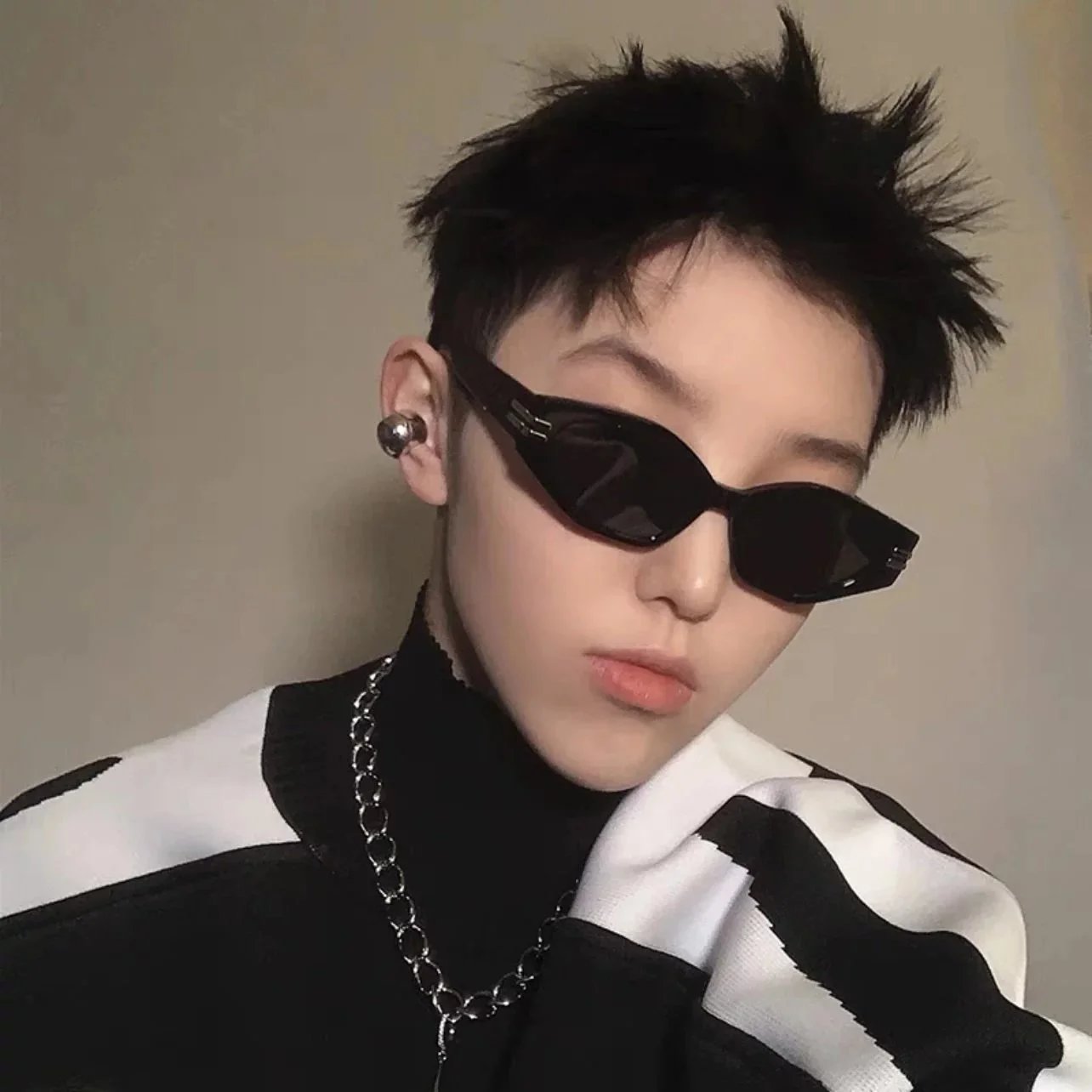 Item ID 8401 'Gentleman Monster' -2022 New Style - Ghost01- Popular - Single Hell F