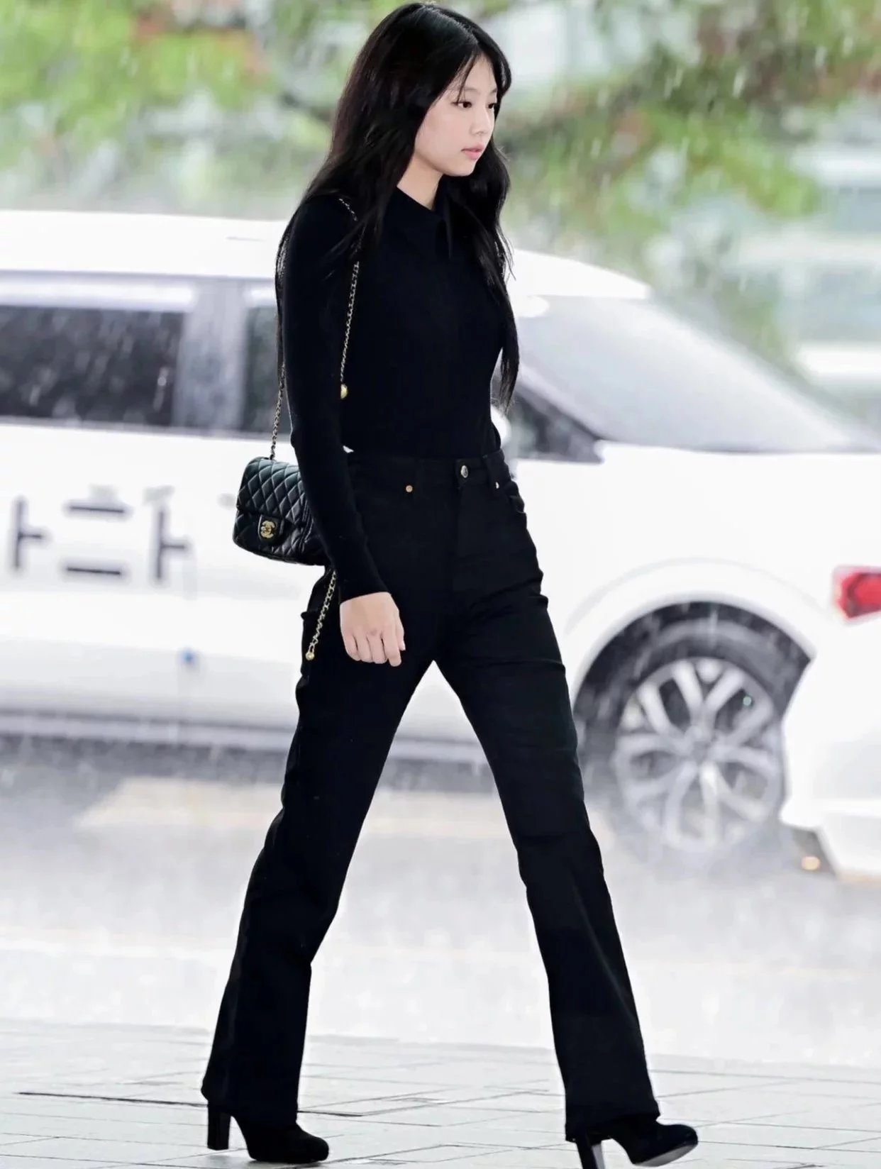 Item ID 8460 CHANEL - Classic Chain Bag - Mini Golden Bead Square Fat Flip Bag - Sm