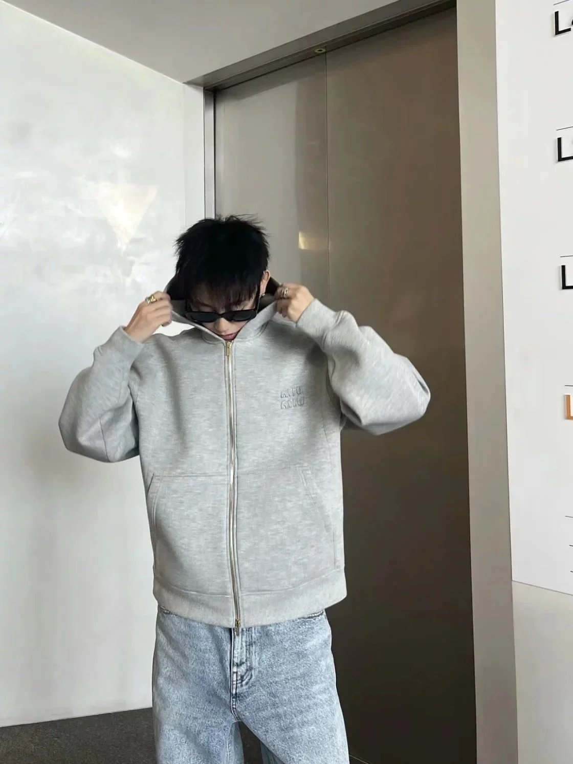 Item ID 8042 Miu Miu -2023ss-760g Heavy Weight Fabric - Double sided Stacked Zipper