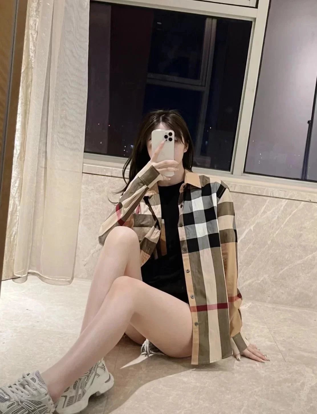 Item ID 8218 BURBERRY- Burberry -23ss- new shirt - large plaid shirt -Vintage long