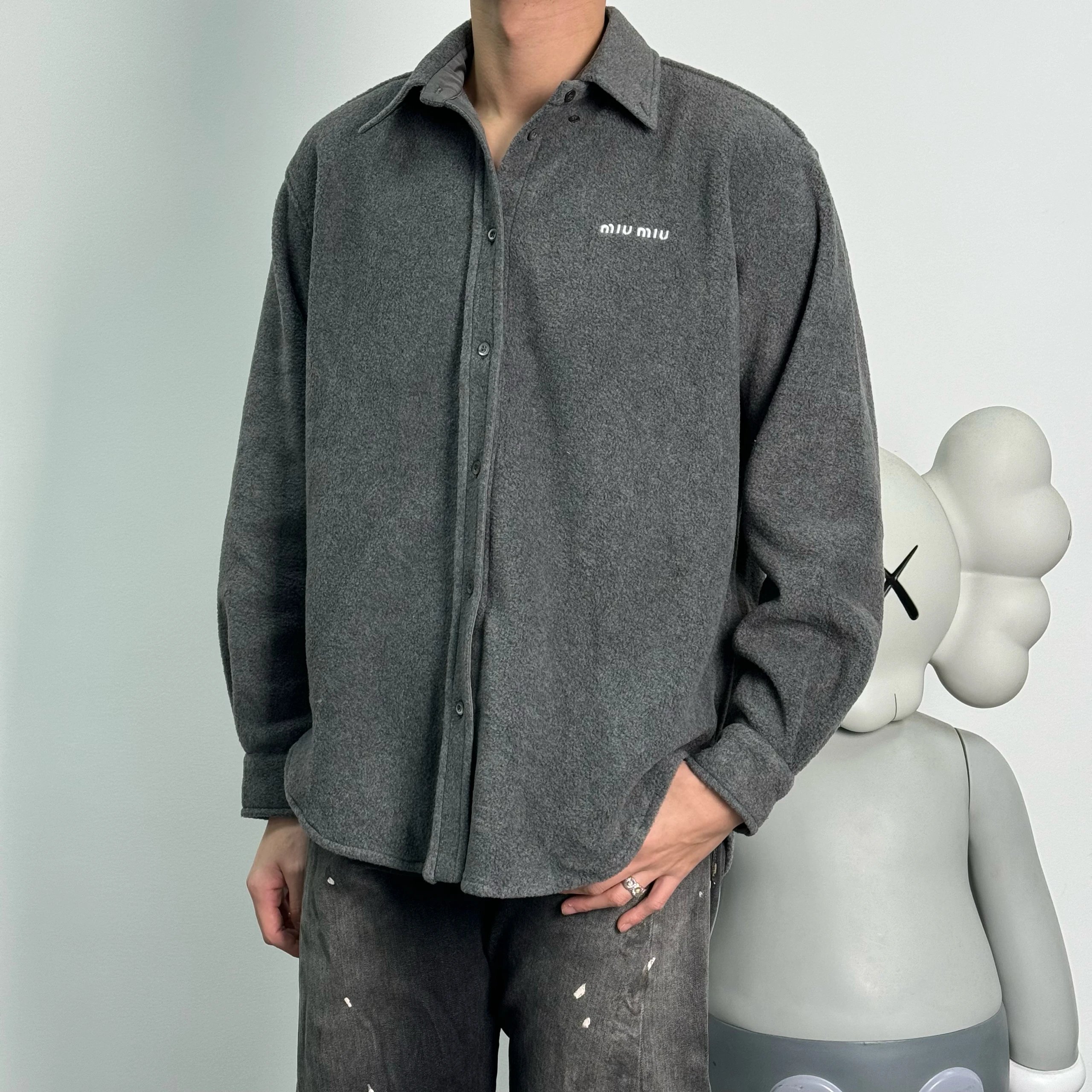 Item ID 8219 M1UM1U Miu Miu _Double Brush Single Shake Velvet Craft_ Loose Edition