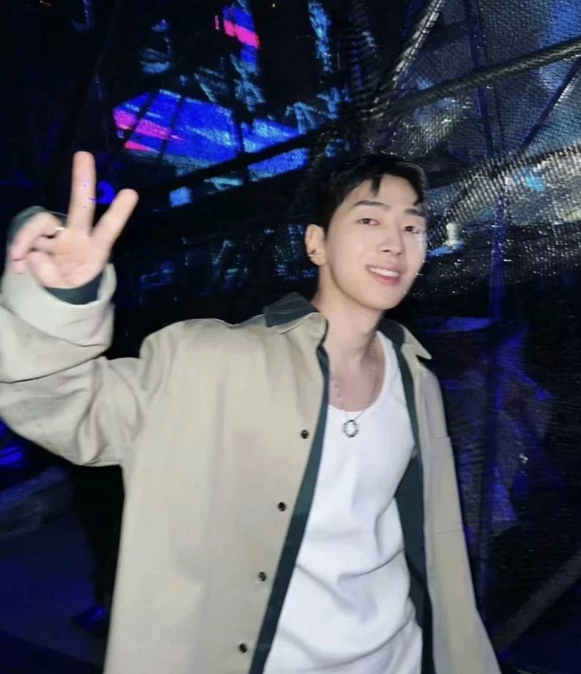 Item ID 8216 Botteg@-Veneta-Bv-2023ss- Really two double layer shirt jackets （ Silk