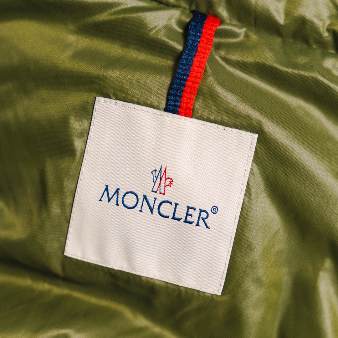 蒙口宋茜同款羽绒服