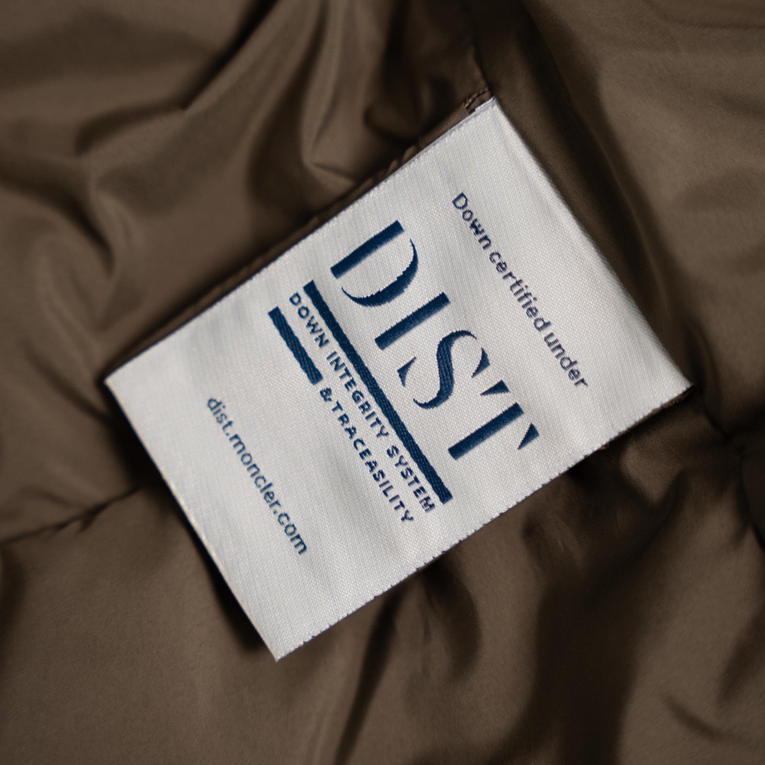 蒙口羽绒服_皮革标识拉链款