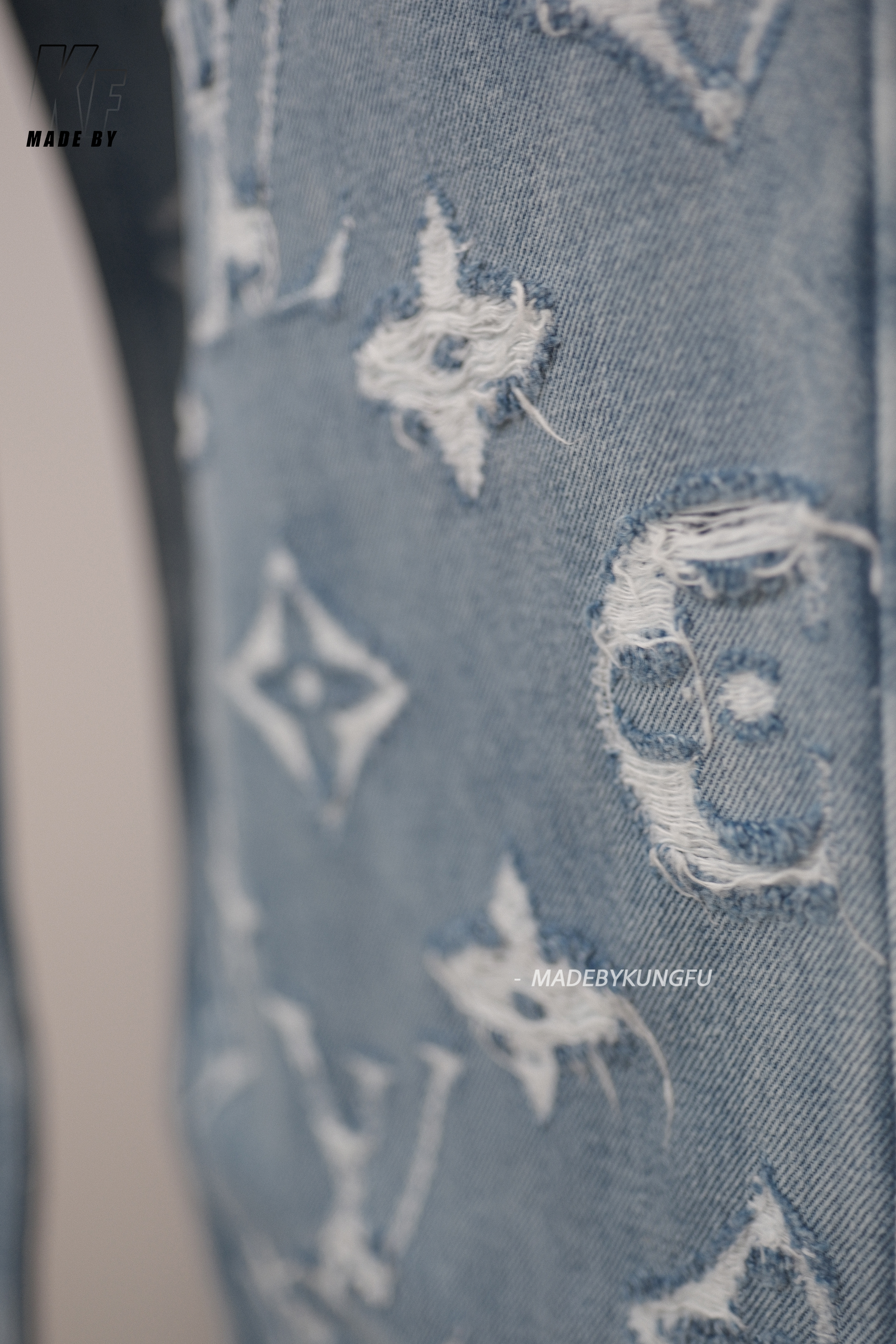 1v Laser Rubbed Jeans