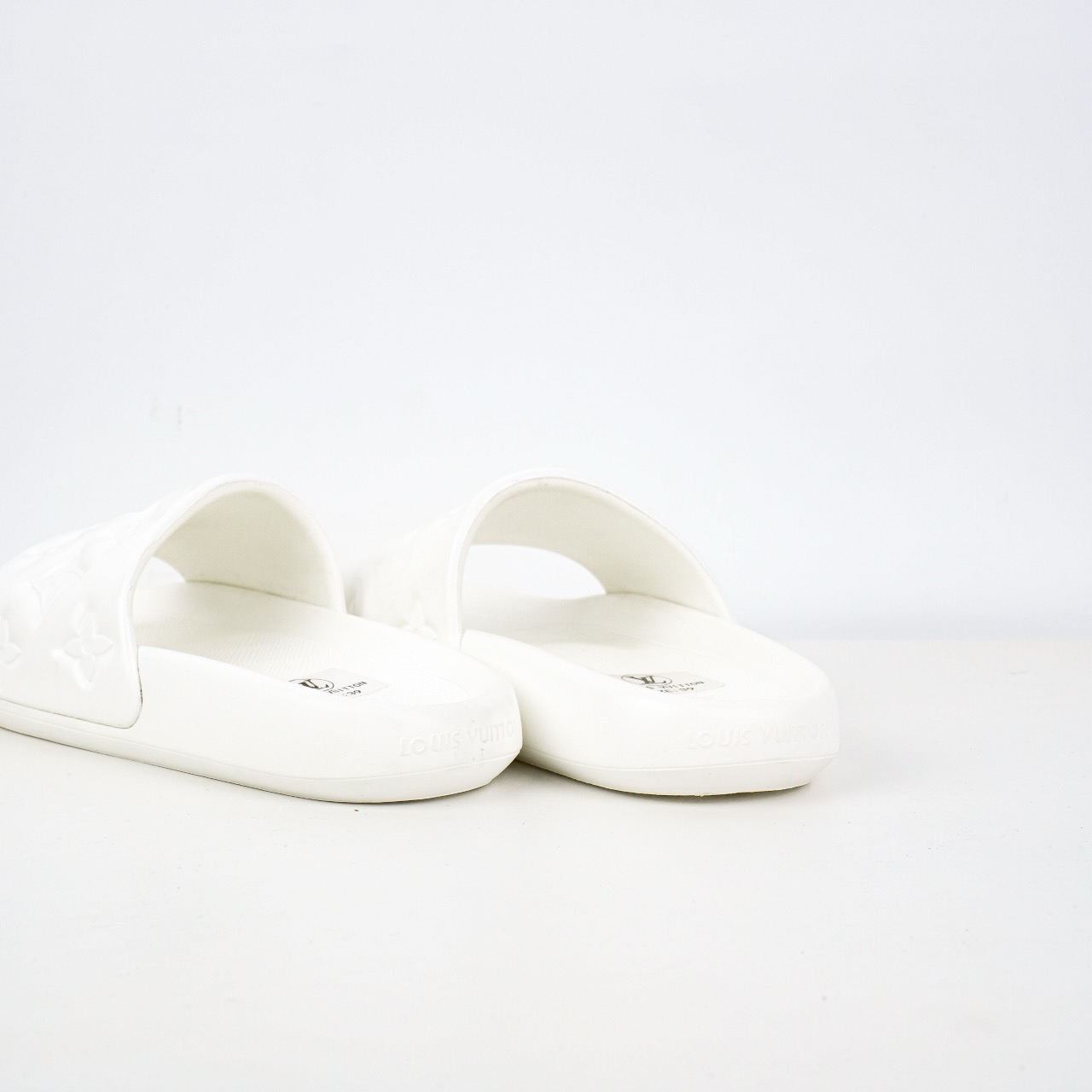 Louis Vuitton 路易威登 LV 夏季新款休闲拖鞋 白色