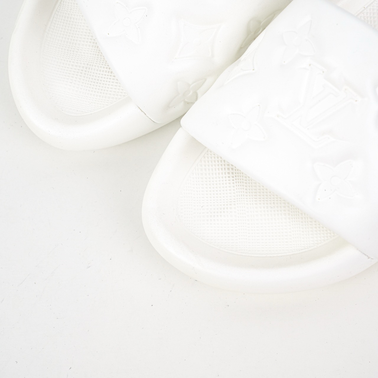 Louis Vuitton 路易威登 LV 夏季新款休闲拖鞋 白色