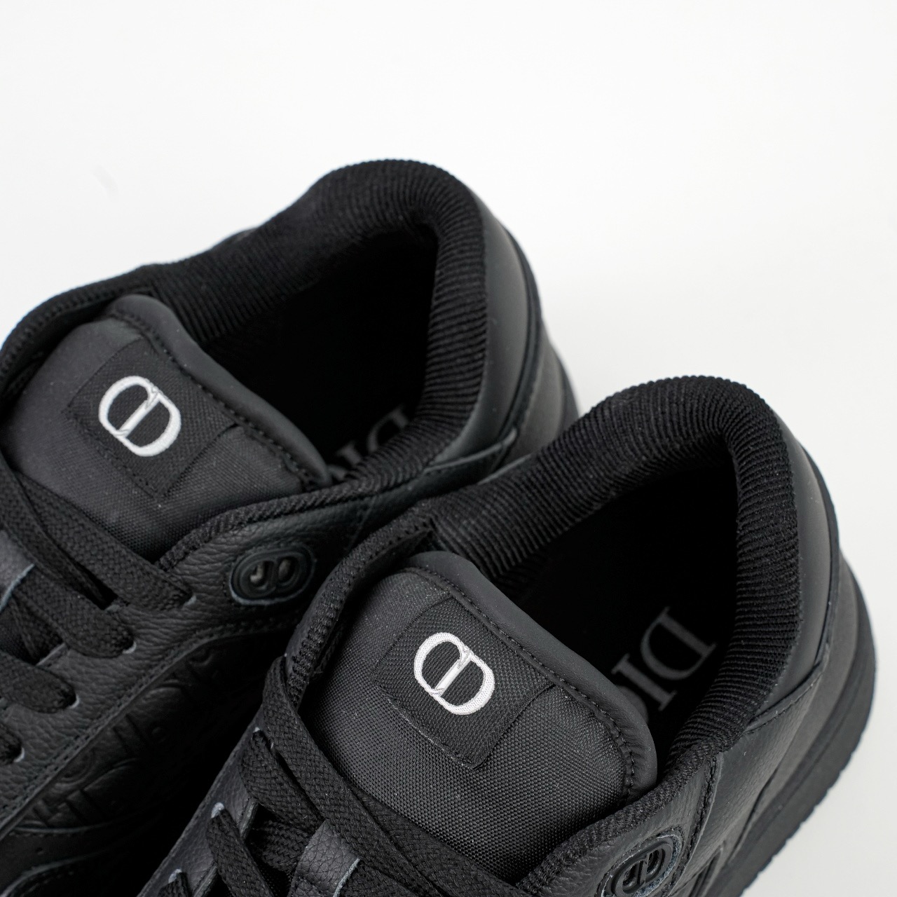 DIOR 迪奥 B27 底帮 经典者侈品休闲运动板鞋 皮革款黑色
