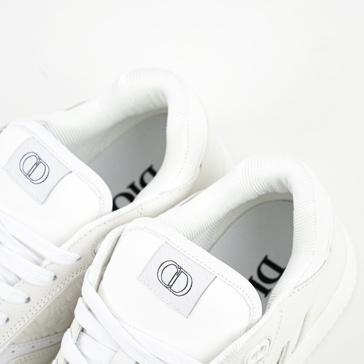 DIOR 迪奥 B27 底帮 经典者侈品休闲运动板鞋 皮革款白色