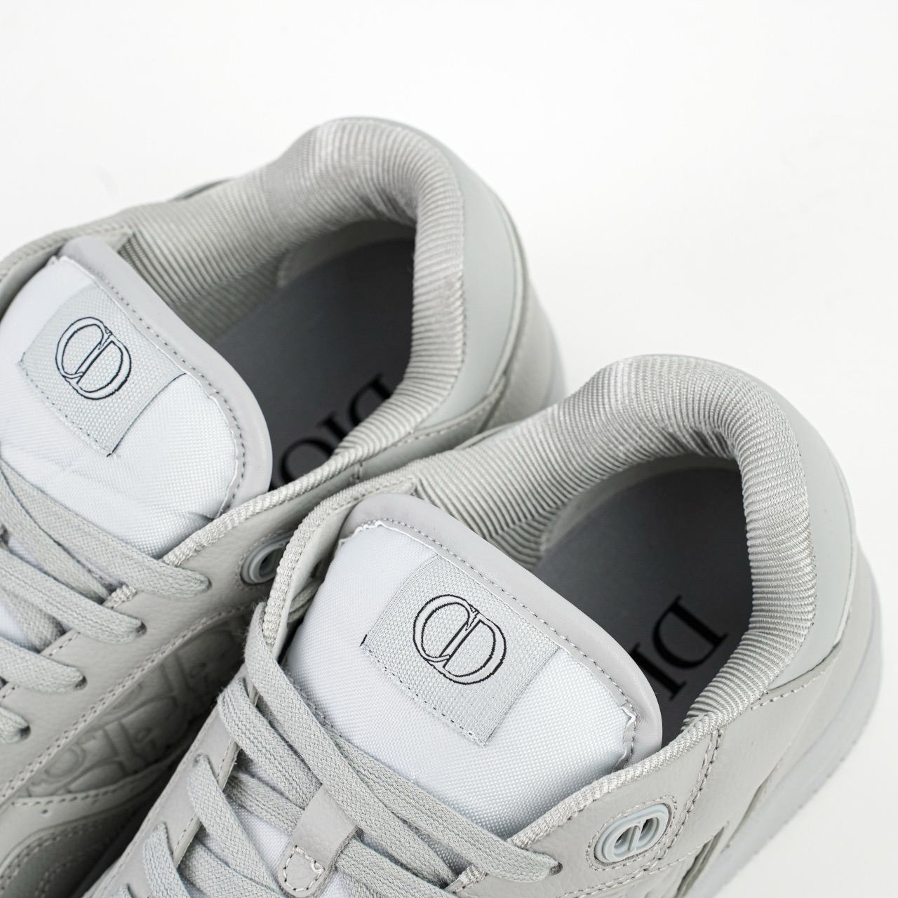 DIOR 迪奥 B27 底帮 经典者侈品休闲运动板鞋 皮革款灰色