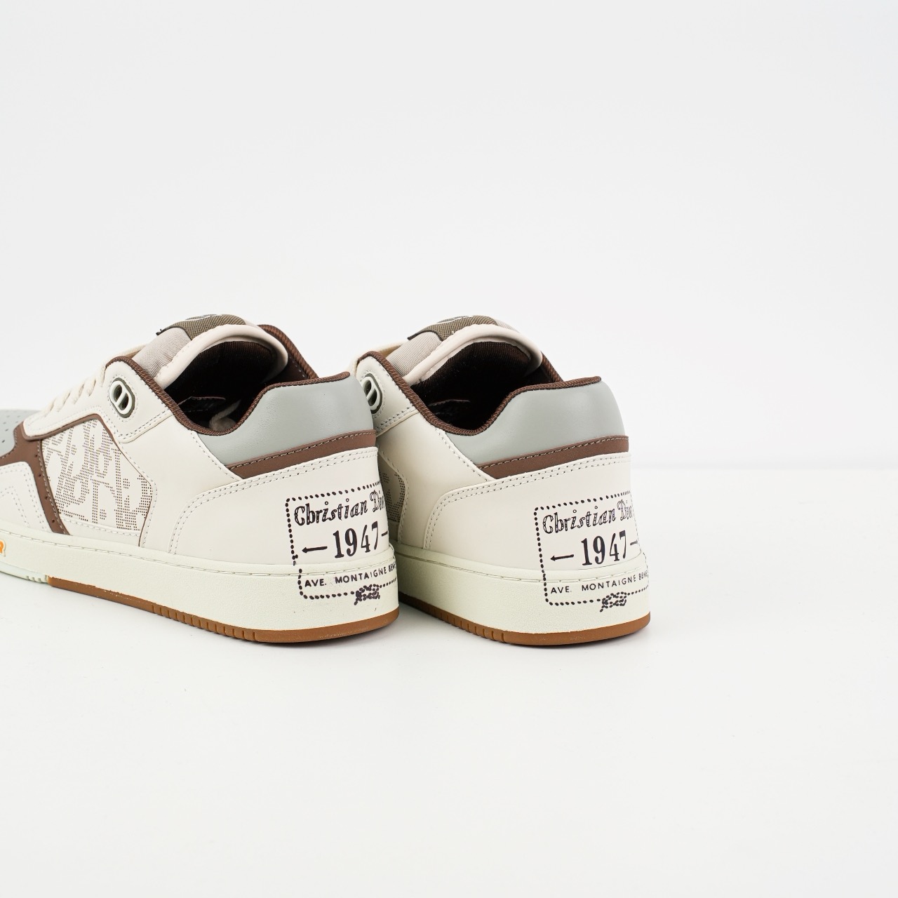 DIOR 迪奥 B27 底帮 经典者侈品休闲运动板鞋 白棕