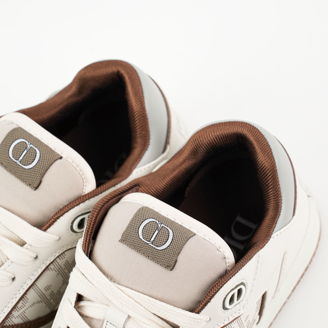 DIOR 迪奥 B27 底帮 经典者侈品休闲运动板鞋 白棕