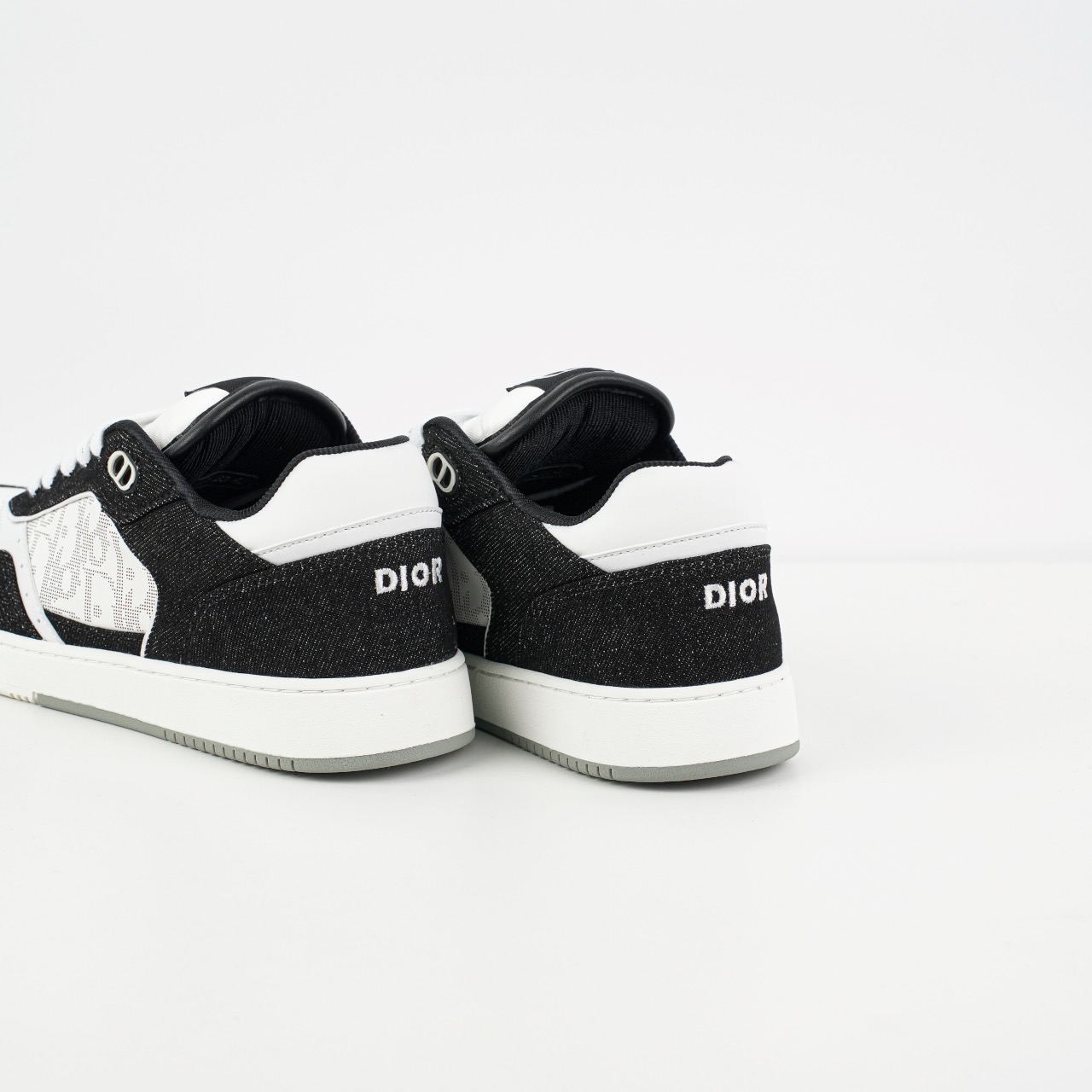 DIOR 迪奥 B27 底帮 经典者侈品休闲运动板鞋 黑白