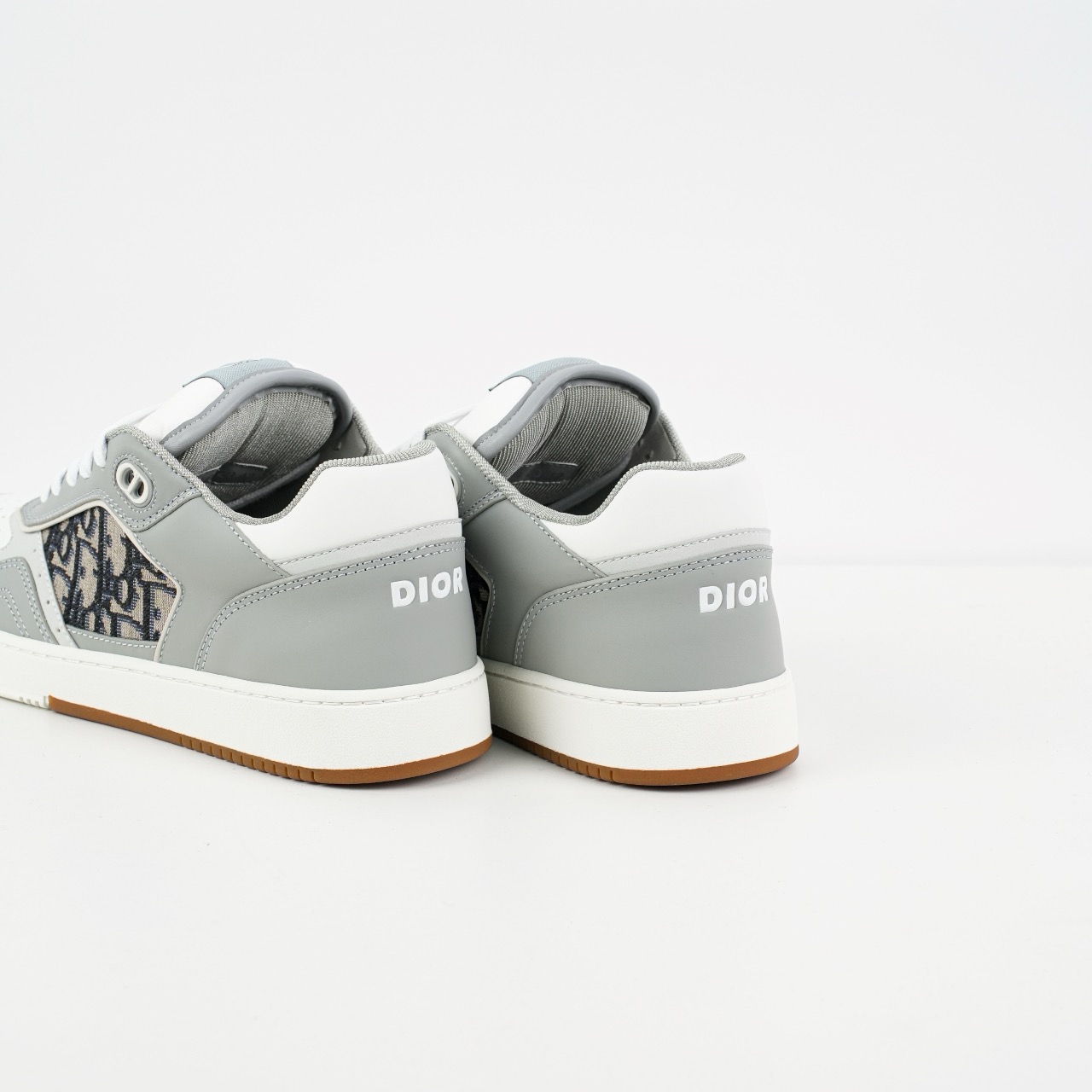 DIOR 迪奥 B27 底帮 经典者侈品休闲运动板鞋 灰白